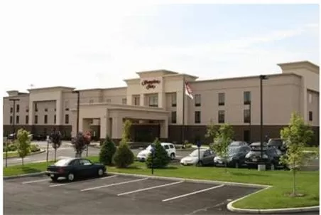 Property building in Hampton Inn North Brunswick NJ