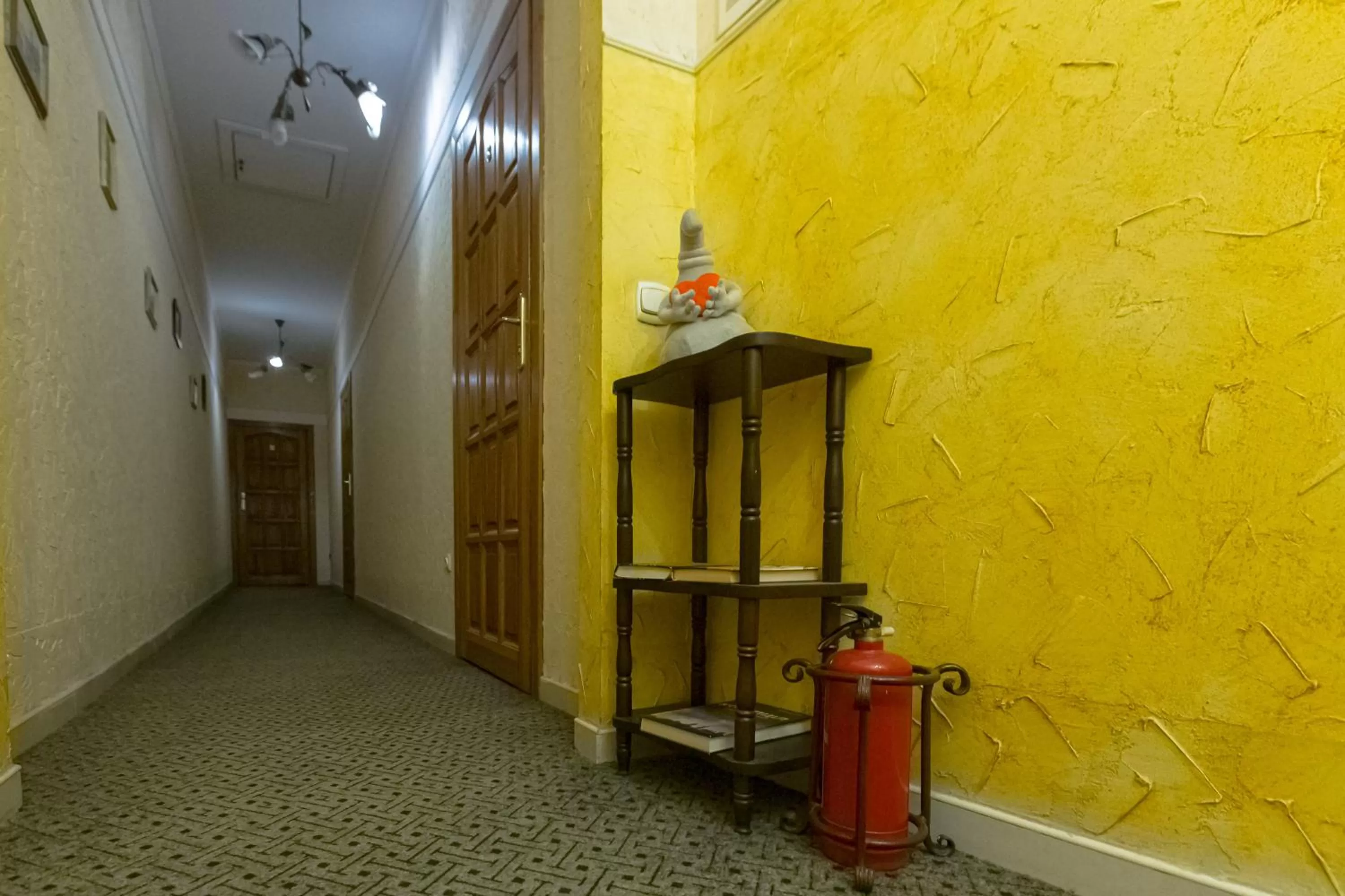 Decorative detail in Staryi Krakiv