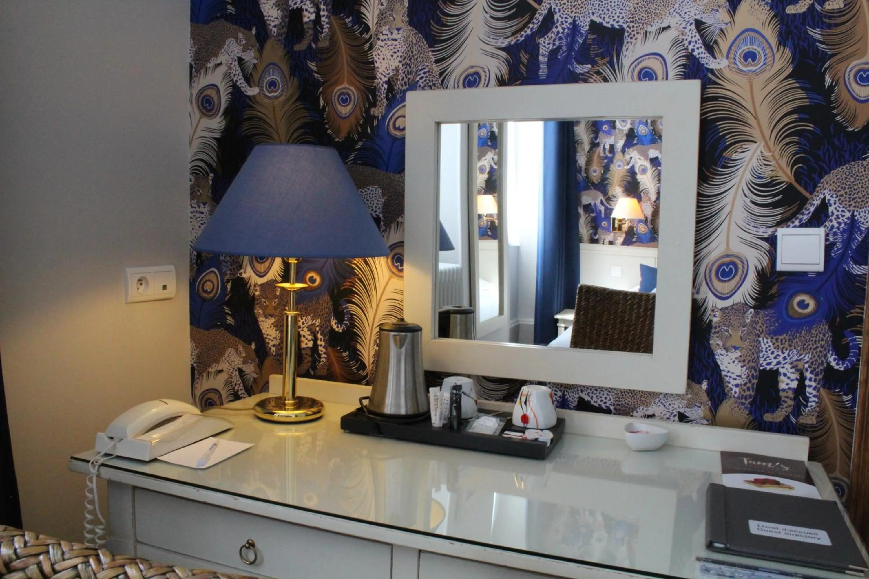 Coffee/tea facilities in Best Western de Diane