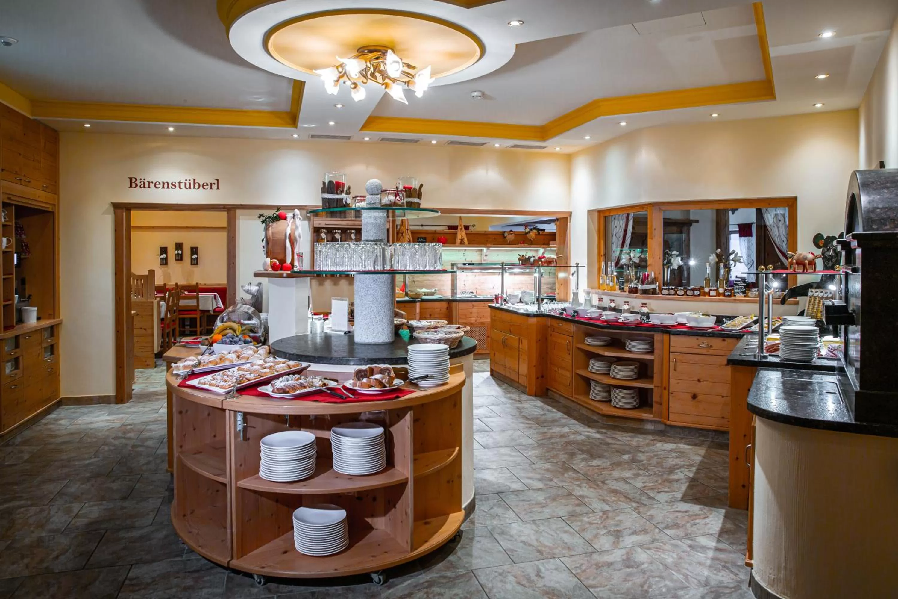 Restaurant/places to eat in Grizzly Sport & Motorrad Resort