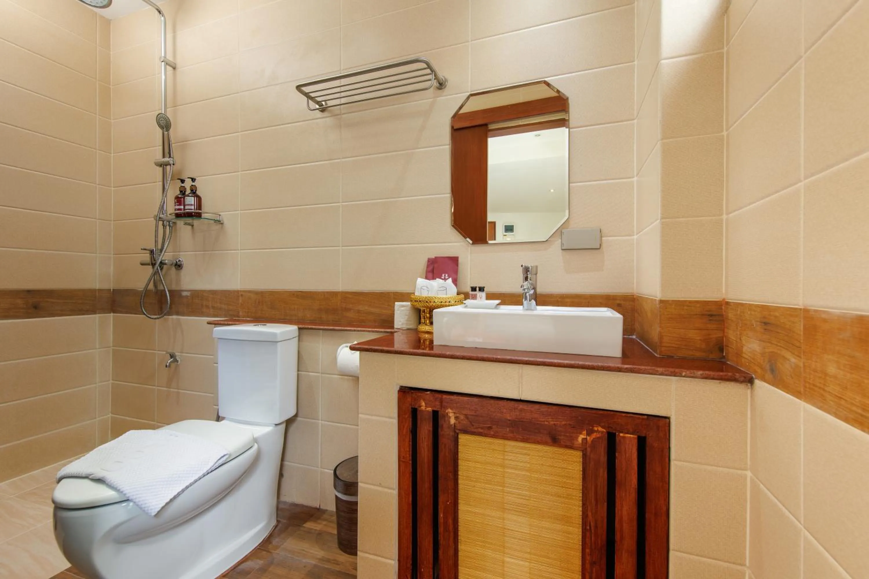 Shower in Rendezvous Classic House