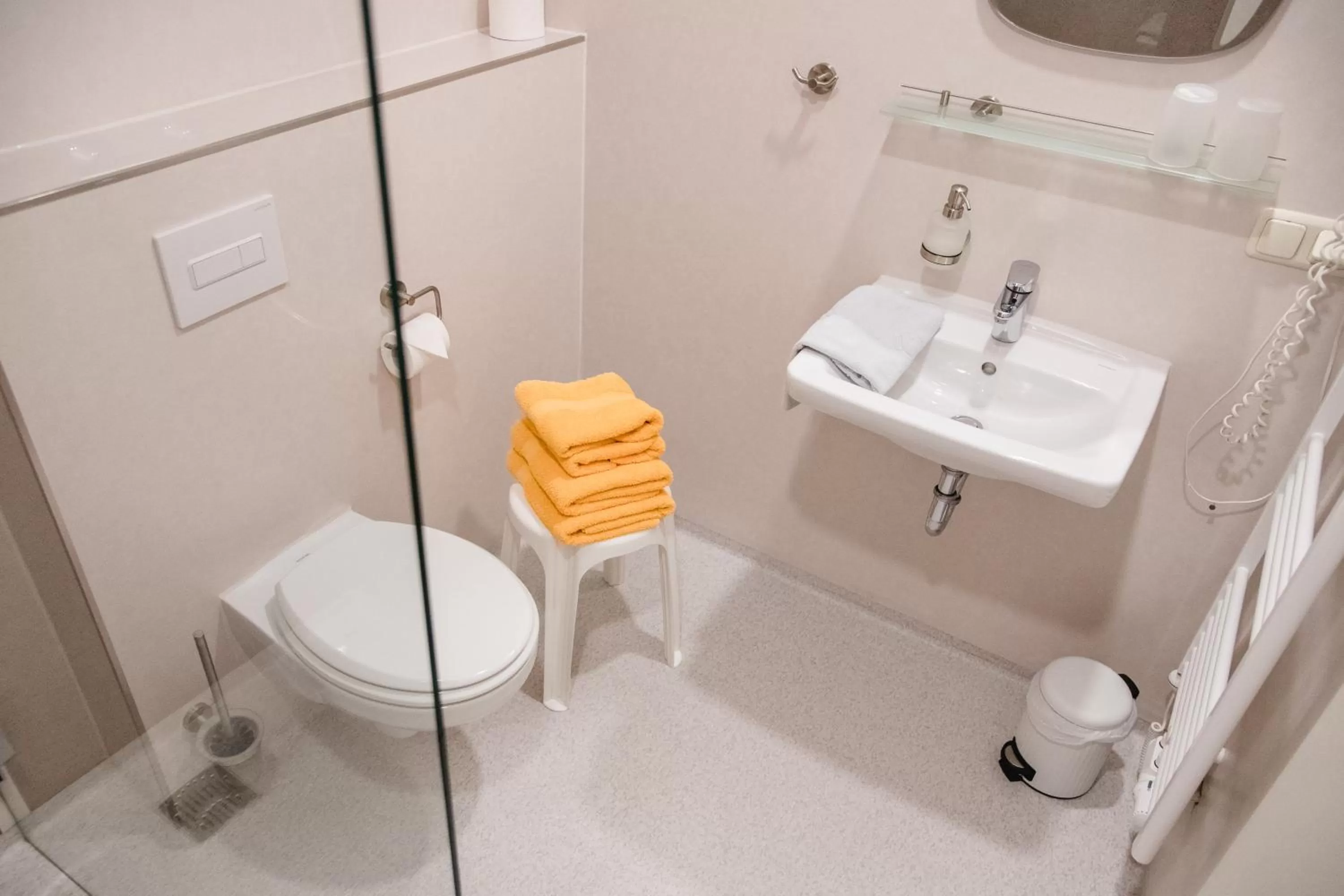 Bathroom in Hotel Müller