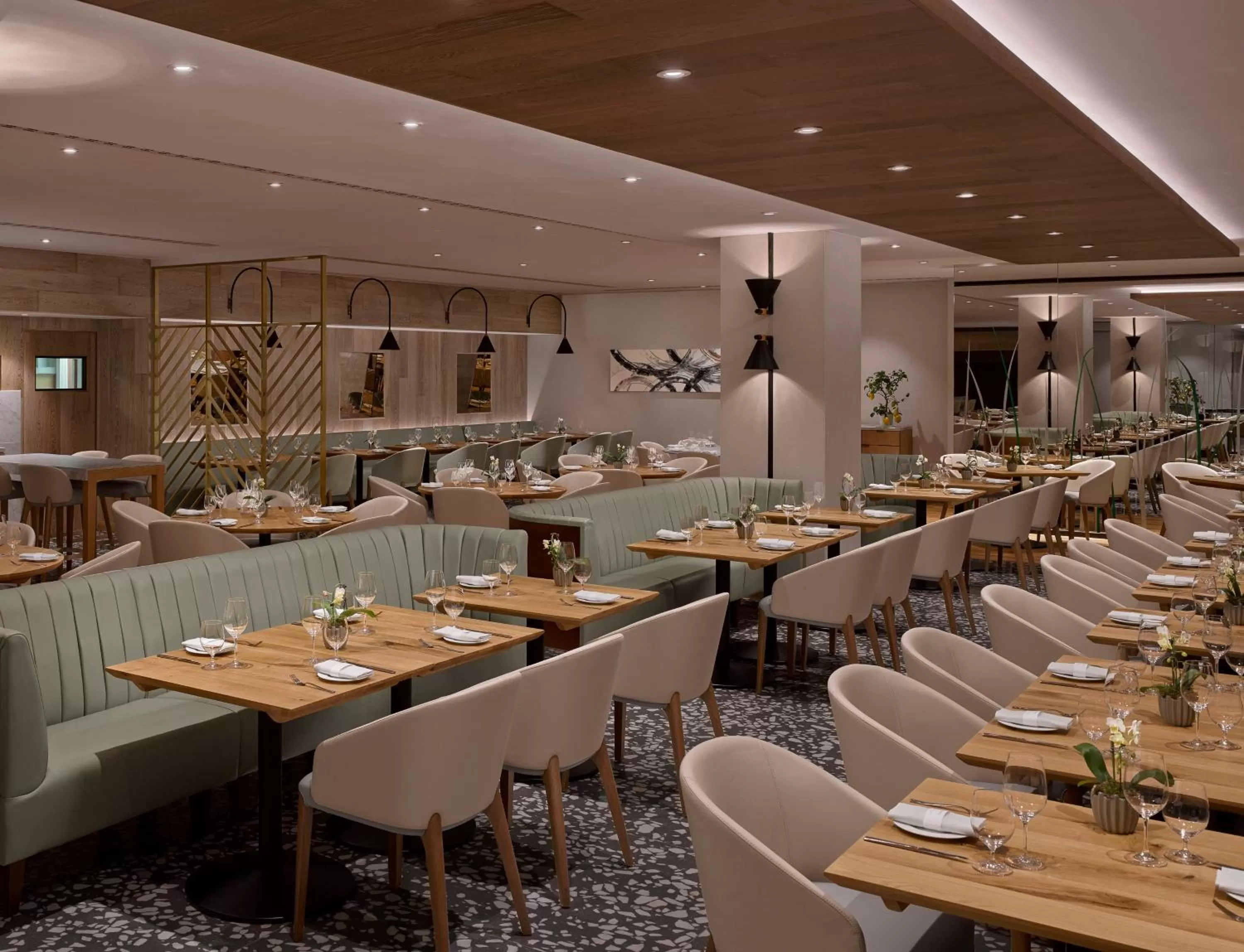 Lounge or bar in InterContinental London Park Lane by IHG