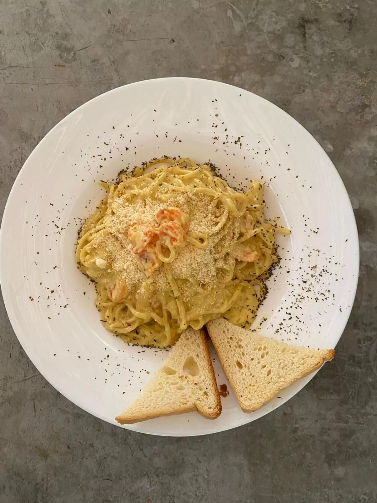 Restaurant/places to eat, Food in Najhomi Beach