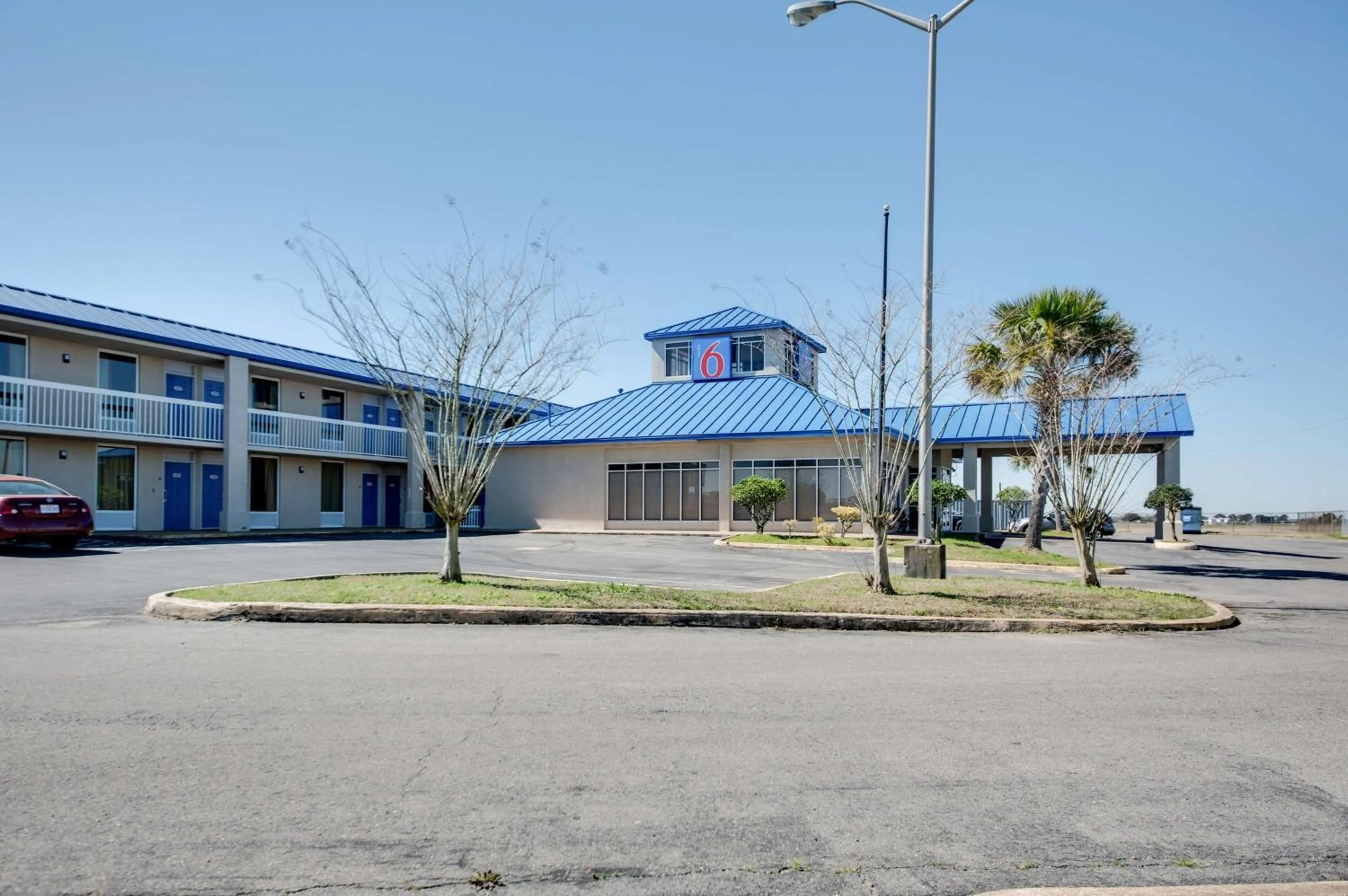Property building in Motel 6-Jennings, LA