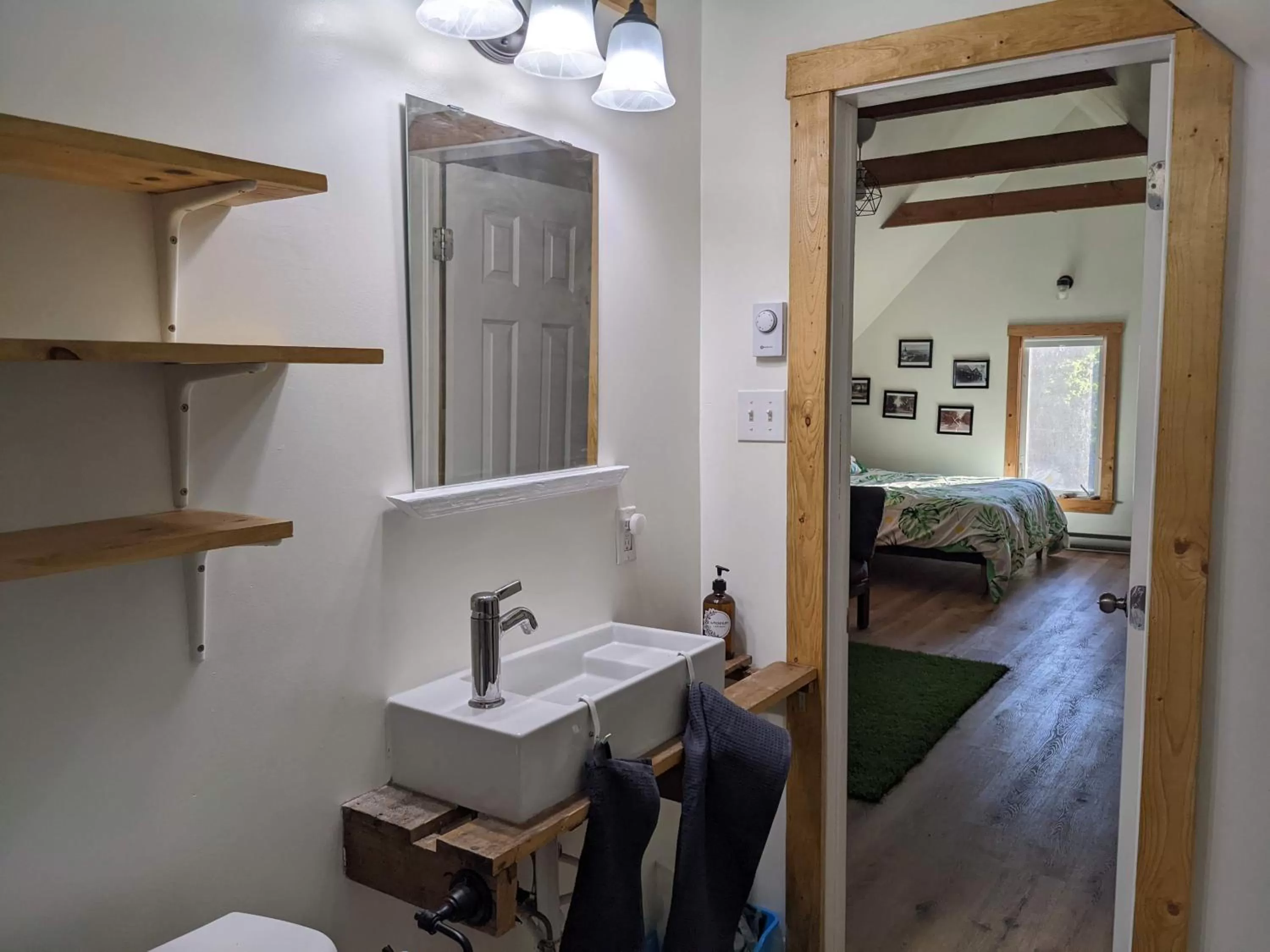 Bathroom, Bed in Pink Flamingo