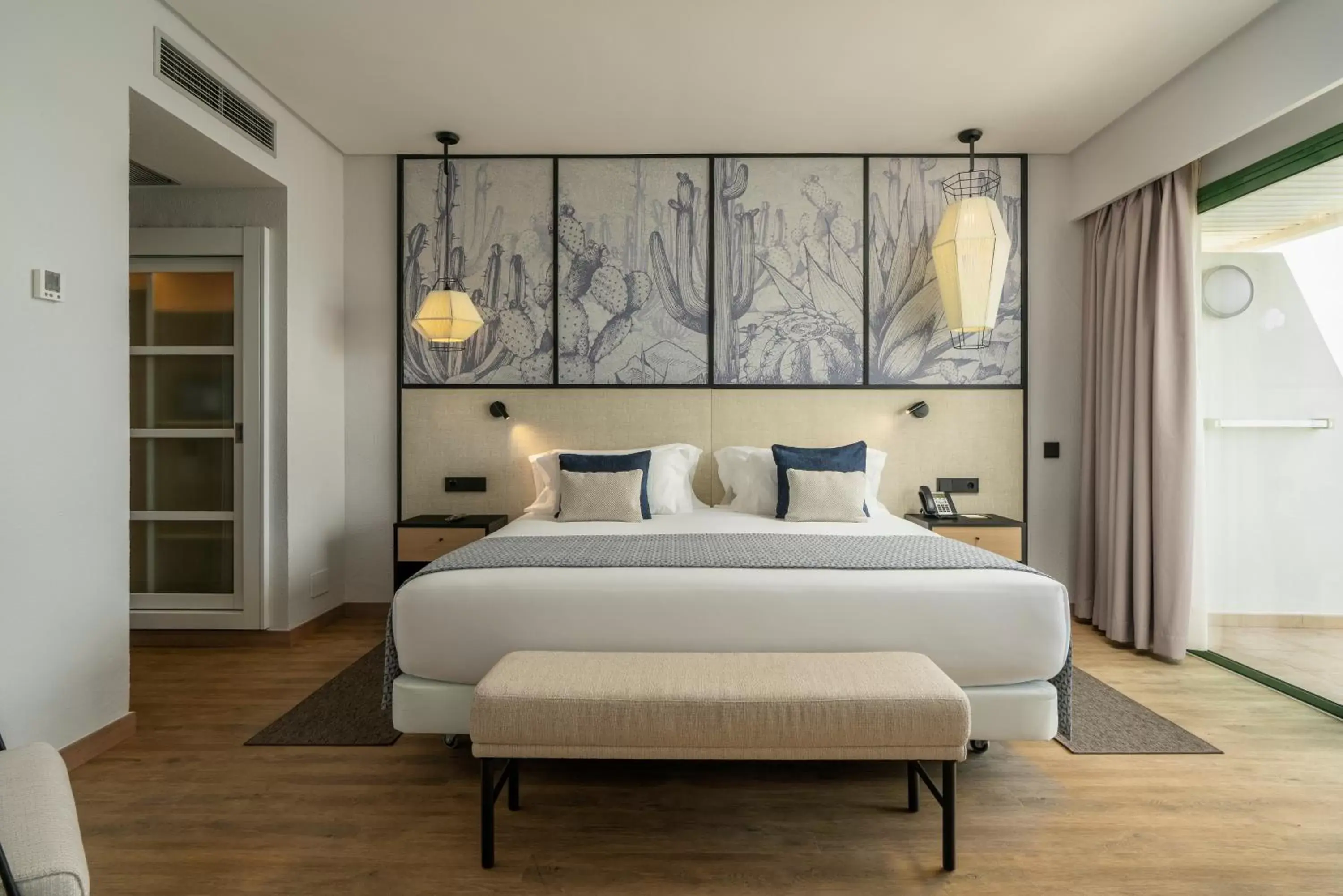 Preferred Club Master Suite with Frontal Ocean View in Dreams Lanzarote Playa Dorada Resort & Spa Preferred Club Master Suite with Frontal Ocean View in Dreams Lanzarote Playa Dorada Resort & Spa