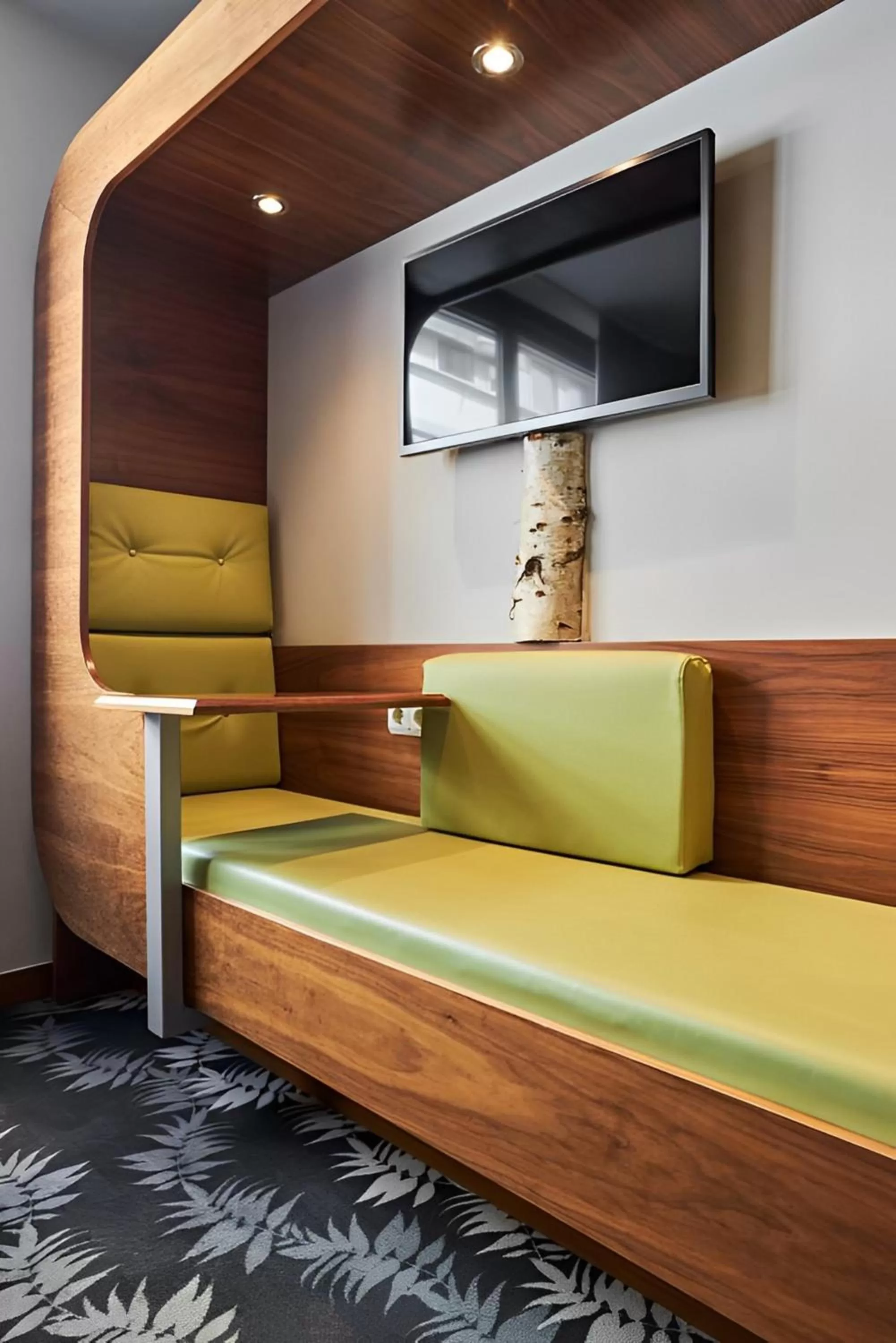 Photo of the whole room in Cocoon Stachus