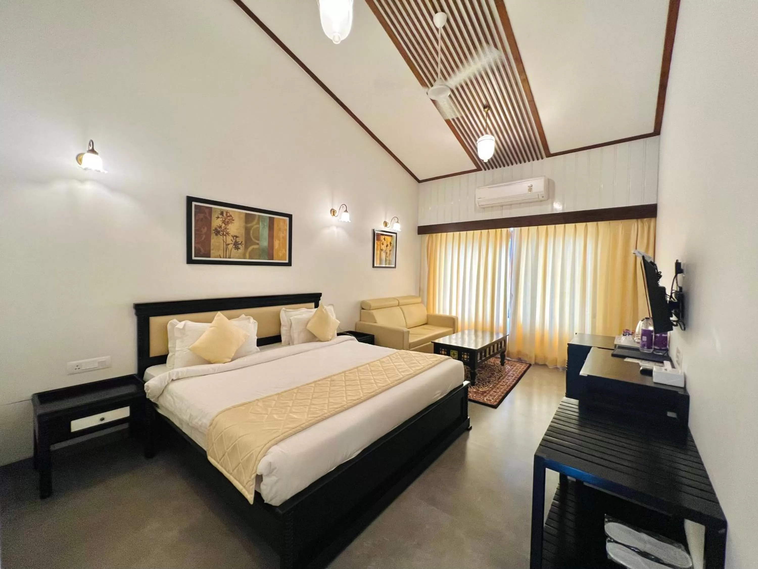 Bedroom, Bed in Tranquil Resort & Spa