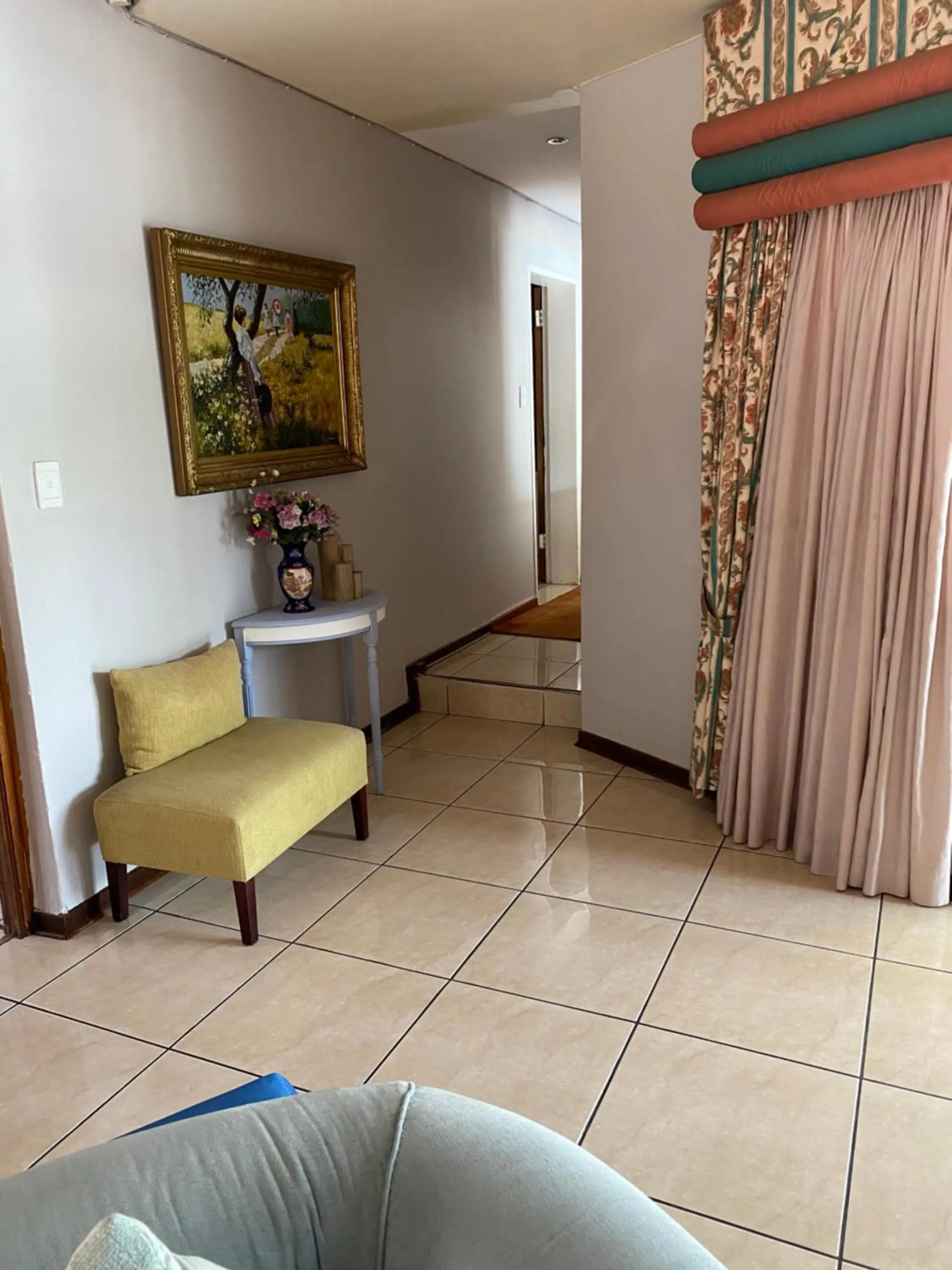 Living room in Marion Lodge