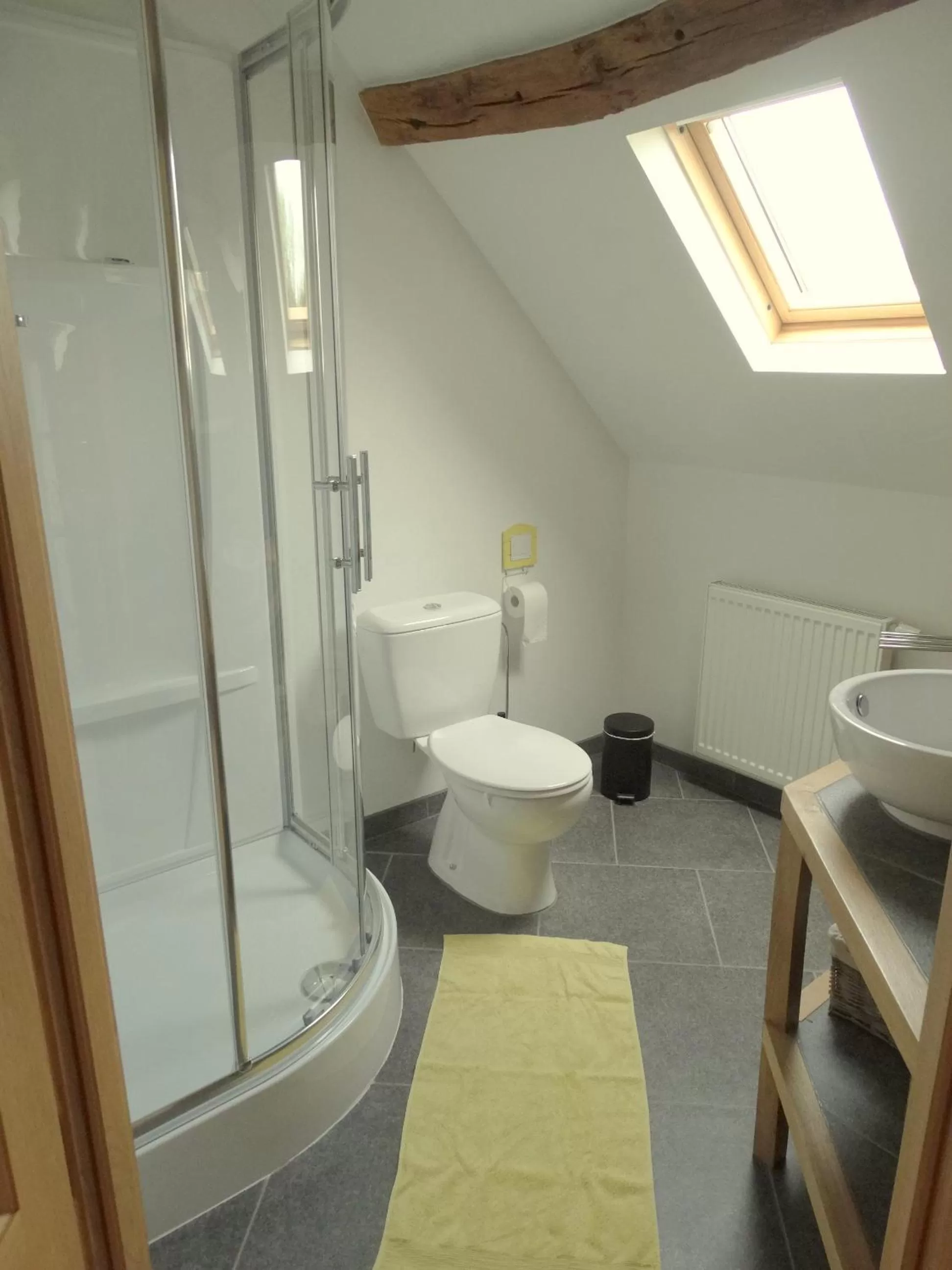 Bathroom in La Vannerie