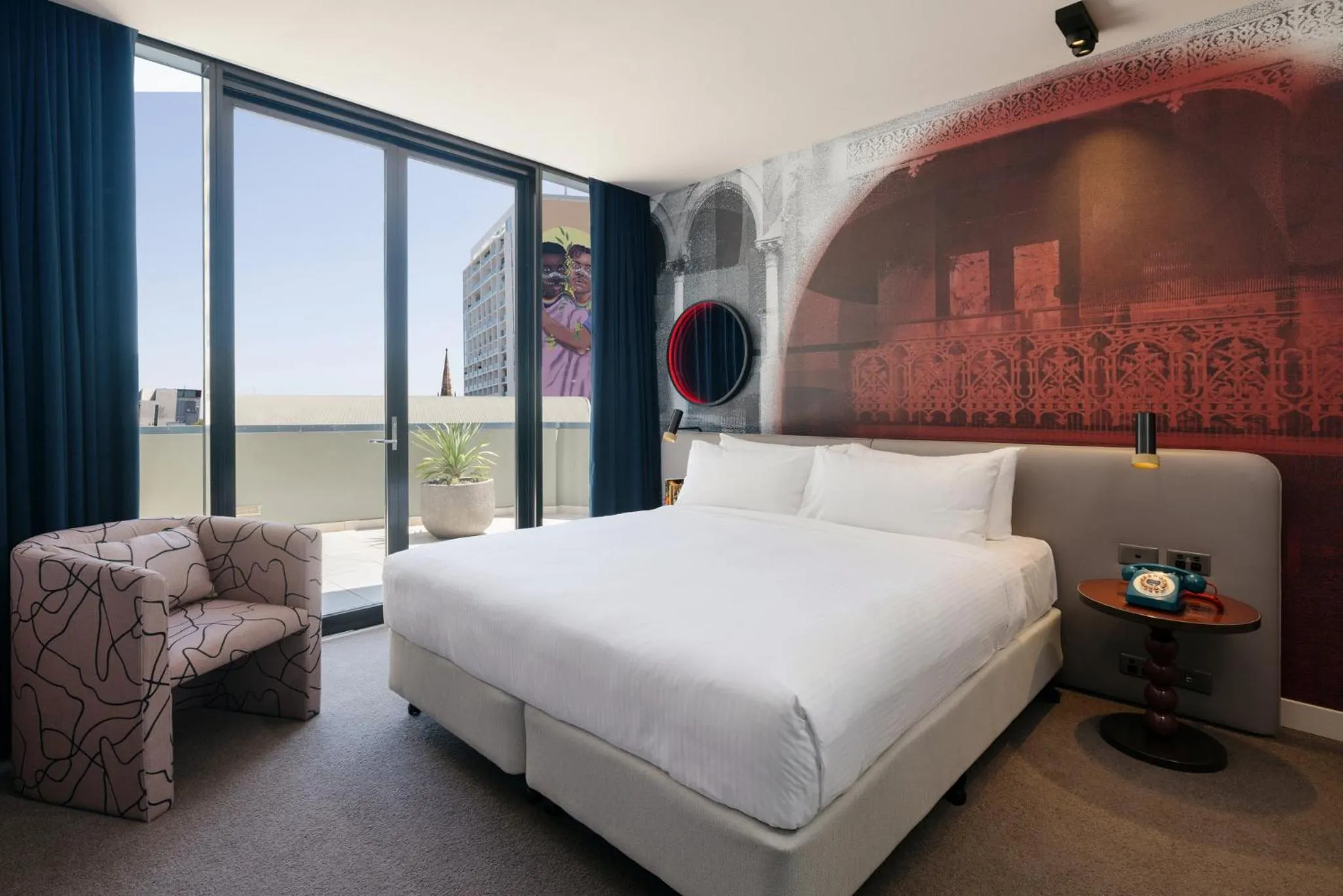 Photo of the whole room, Bed in Hotel Indigo Sydney Potts Point by IHG