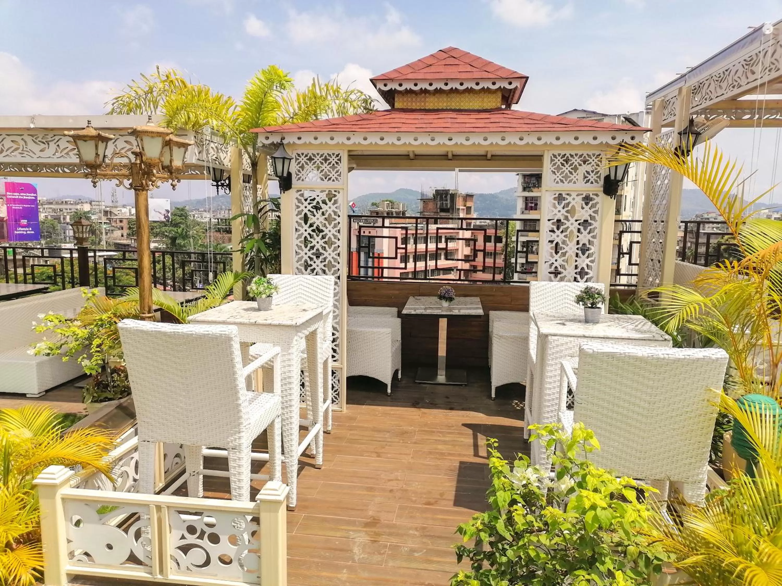 Restaurant/places to eat in Ghar 365 Residency