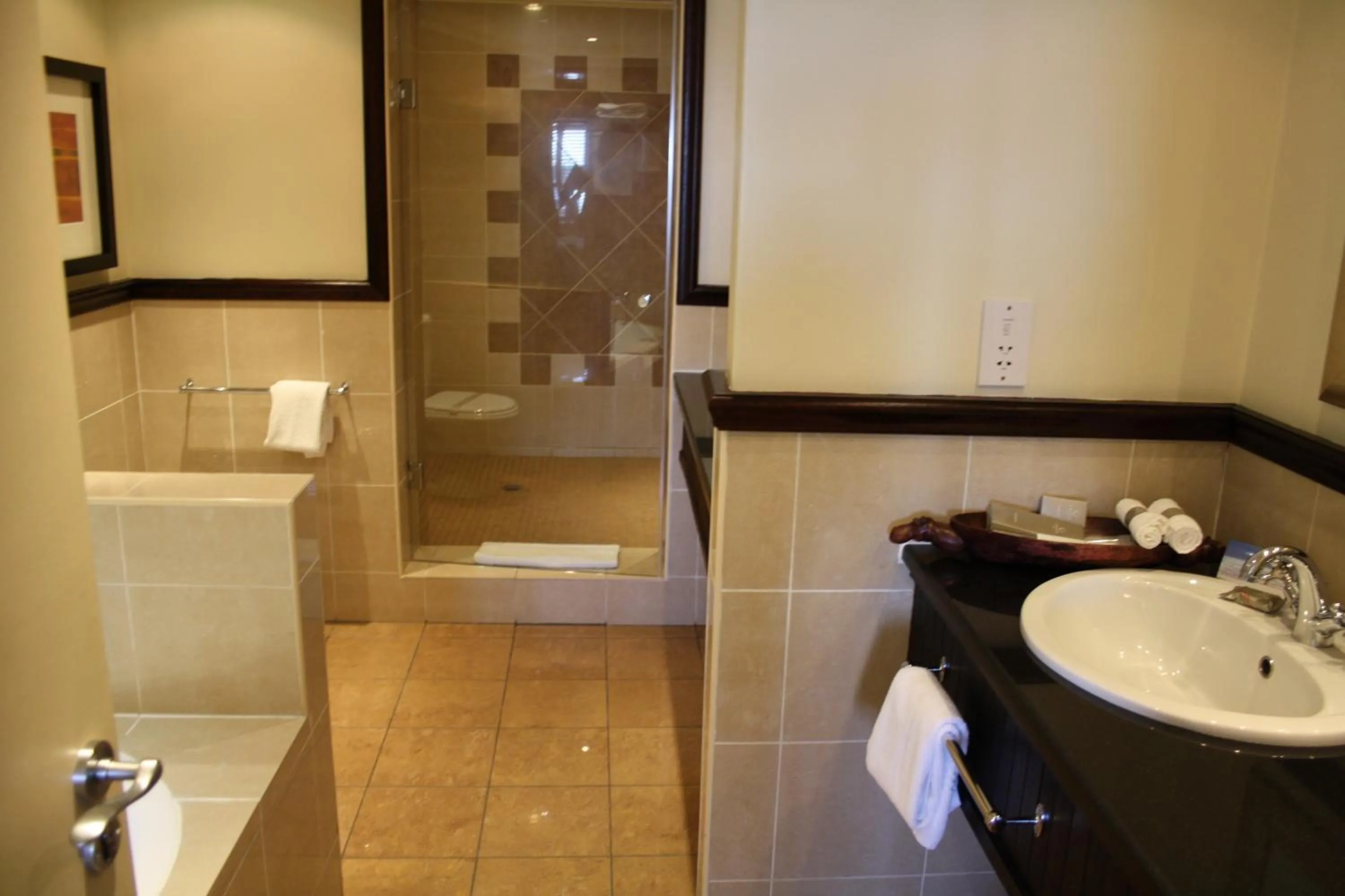Bathroom in Cresta President Hotel