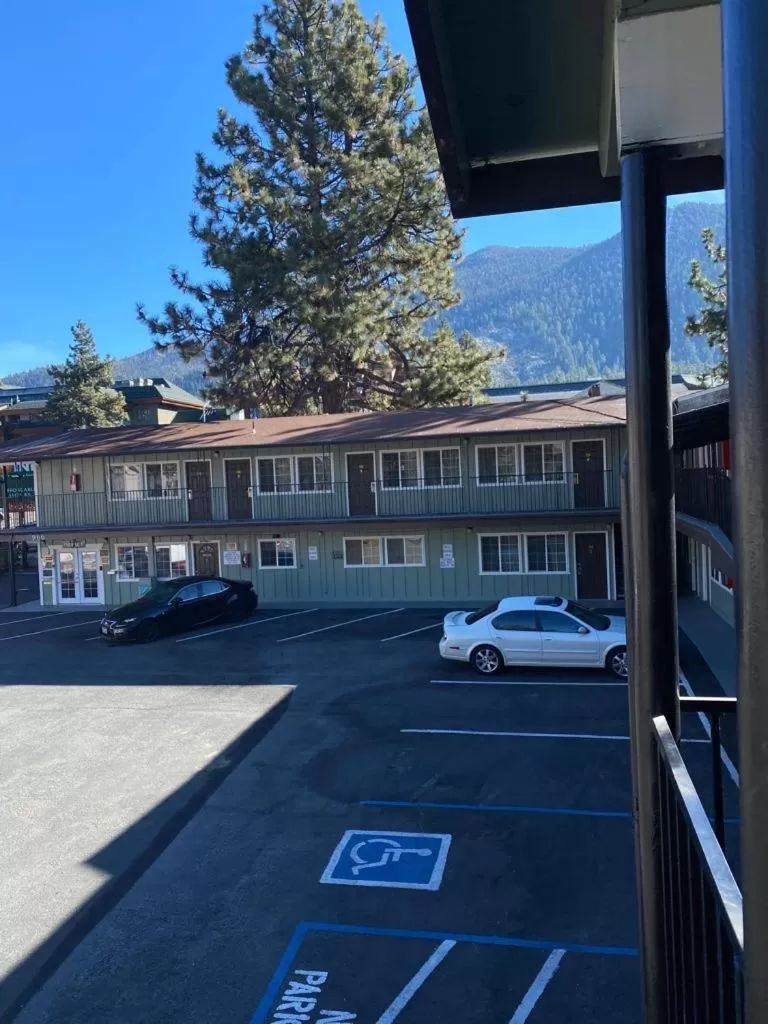 Balcony/Terrace in Budget INN At The Heavenly Gondola