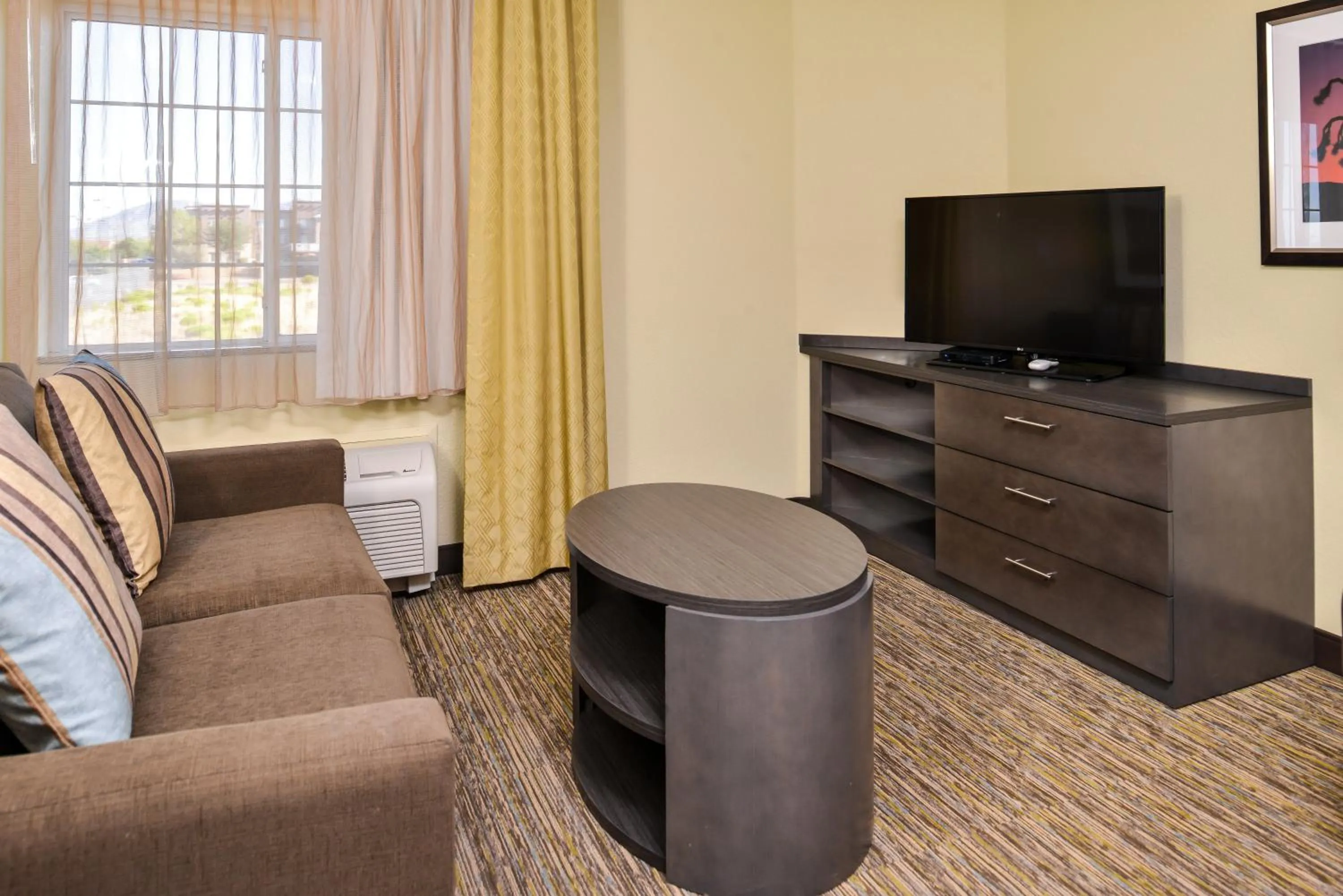 One-Bedroom King Suite with Sofa Bed in Candlewood Suites Sierra Vista, an IHG Hotel