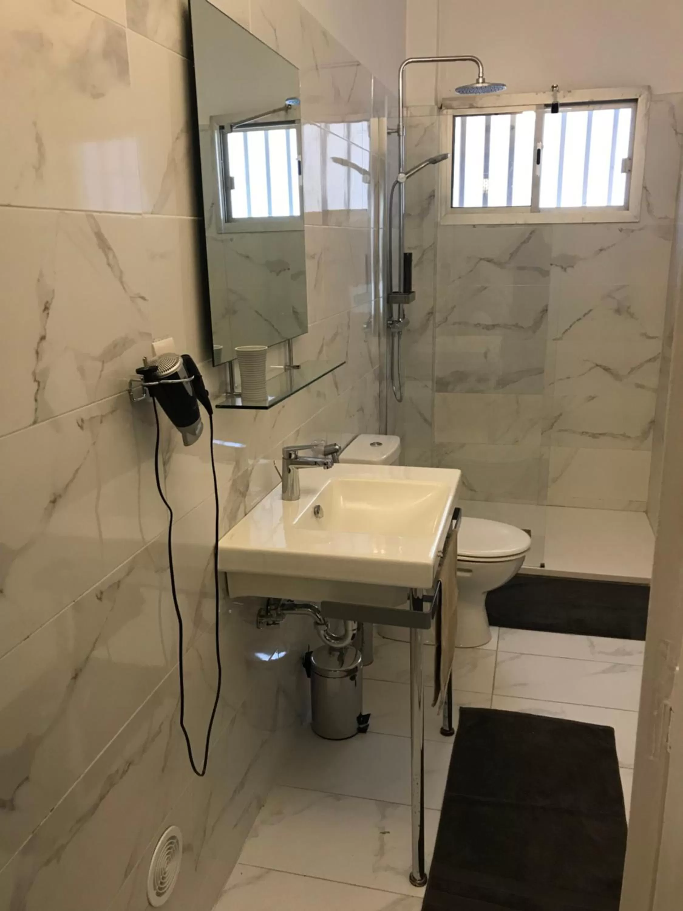 Bathroom in J PAD