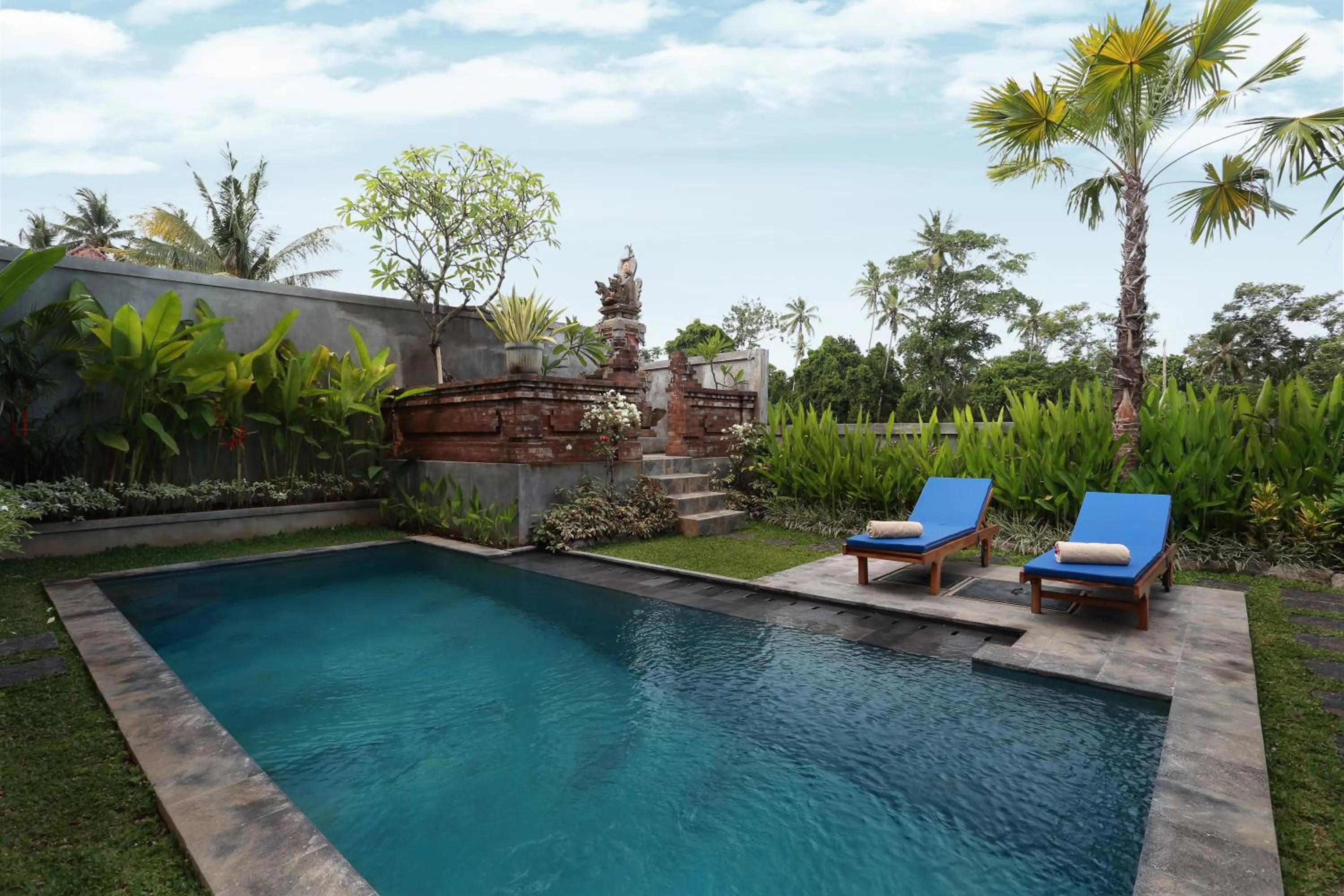 Pool view in Dewi Sri Private Villa