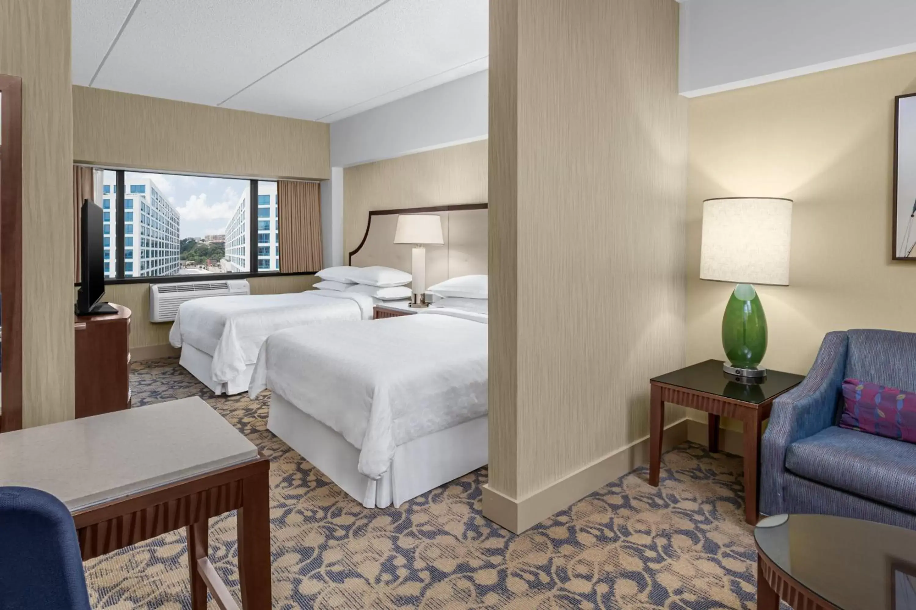 Double Room in Sheraton Lincoln Harbor Hotel Double Room in Sheraton Lincoln Harbor Hotel