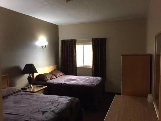 Double Room with Two Double Beds in Nights Inn Motel