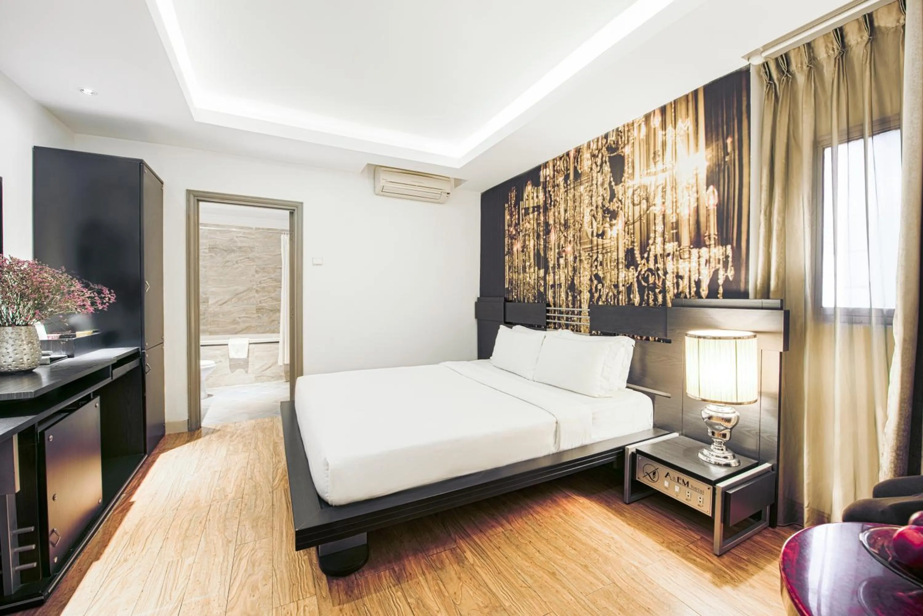 Bedroom, Bed in A&EM - The Petit Hotel