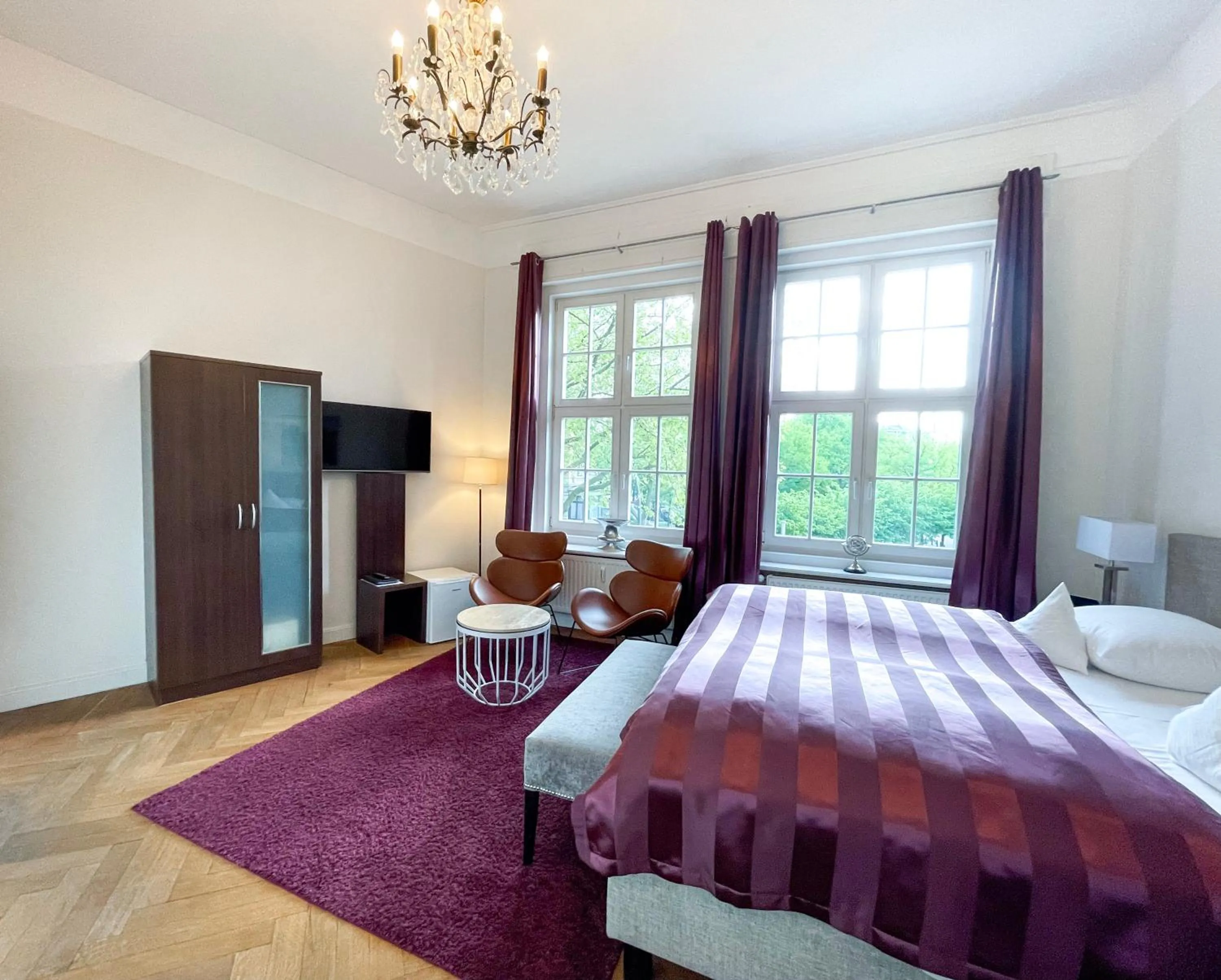 Photo of the whole room, Bed in Hotel Wagner im Dammtorpalais