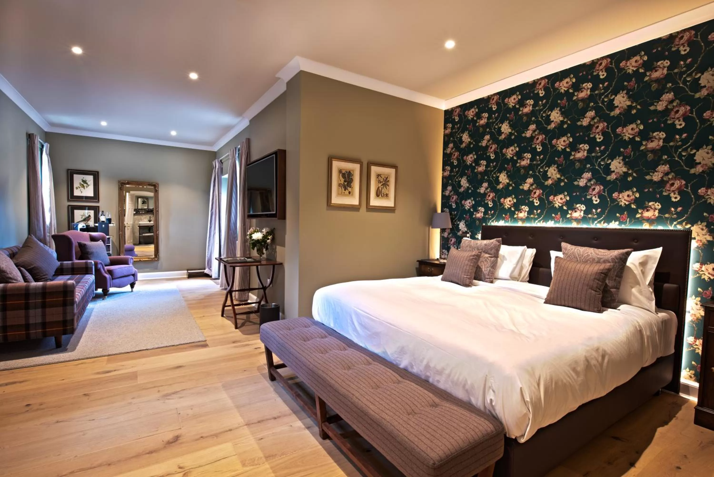 Bedroom, Bed in SCHLOSS Roxburghe, part of Destination by Hyatt