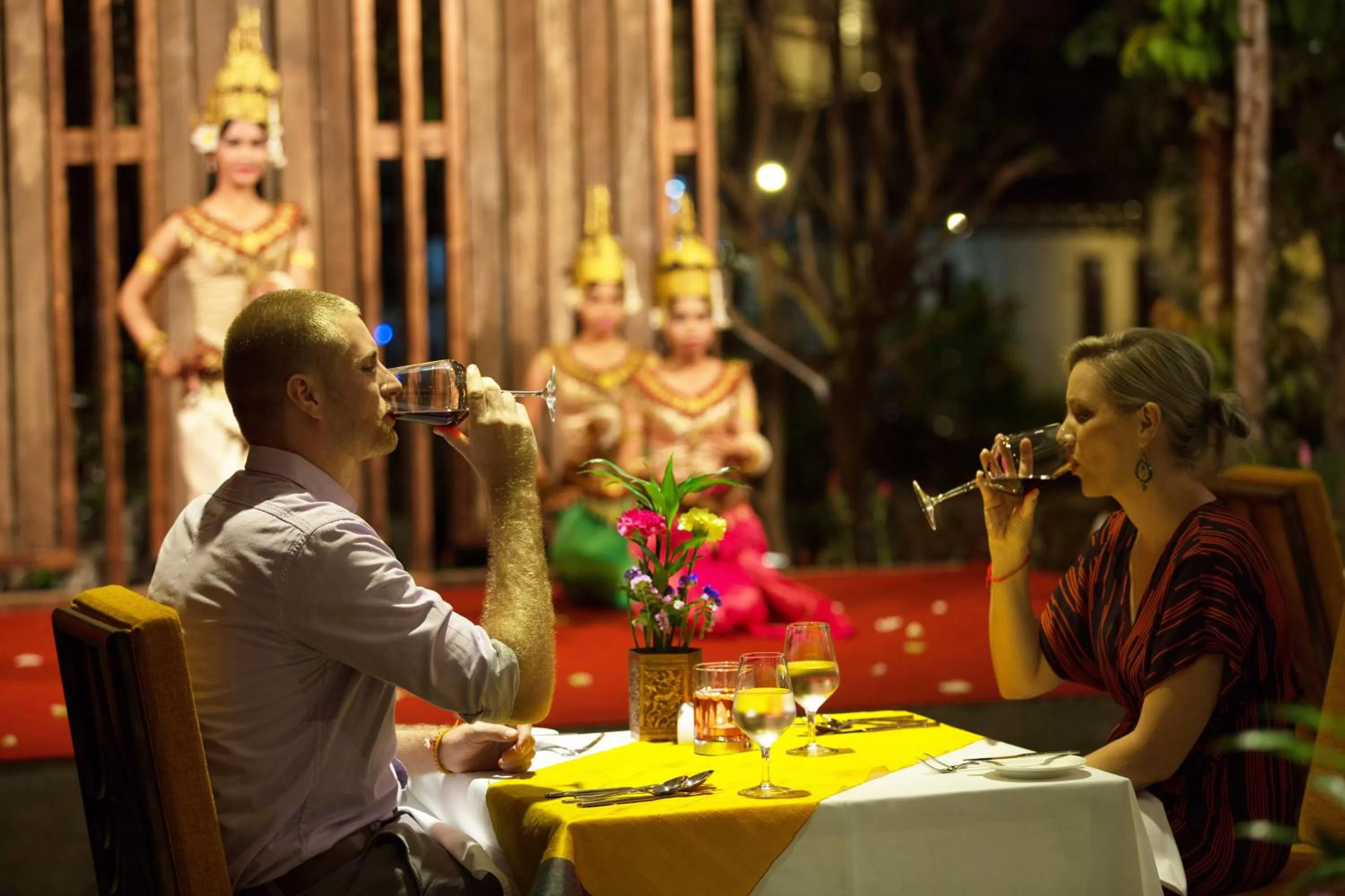 Restaurant/places to eat in Golden Temple Retreat