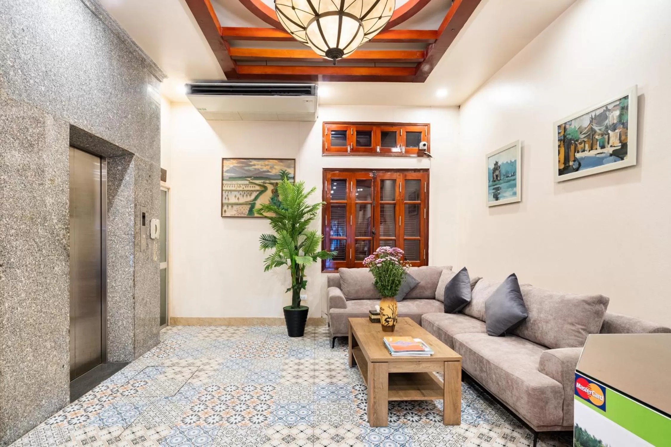 Lobby or reception, Seating Area in Artisan Lakeview Hotel