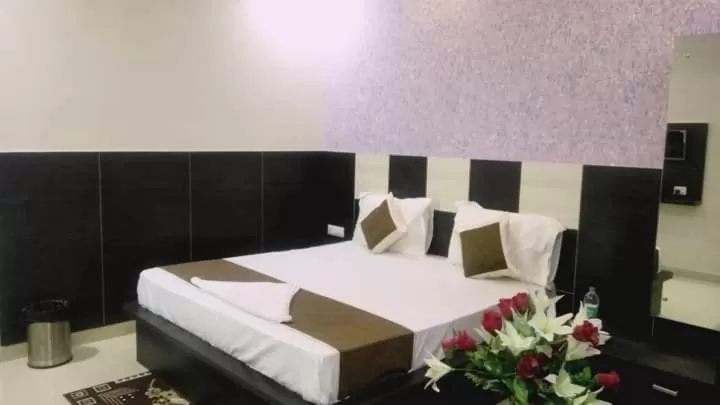 Bedroom, Bed in Rama Grand HS