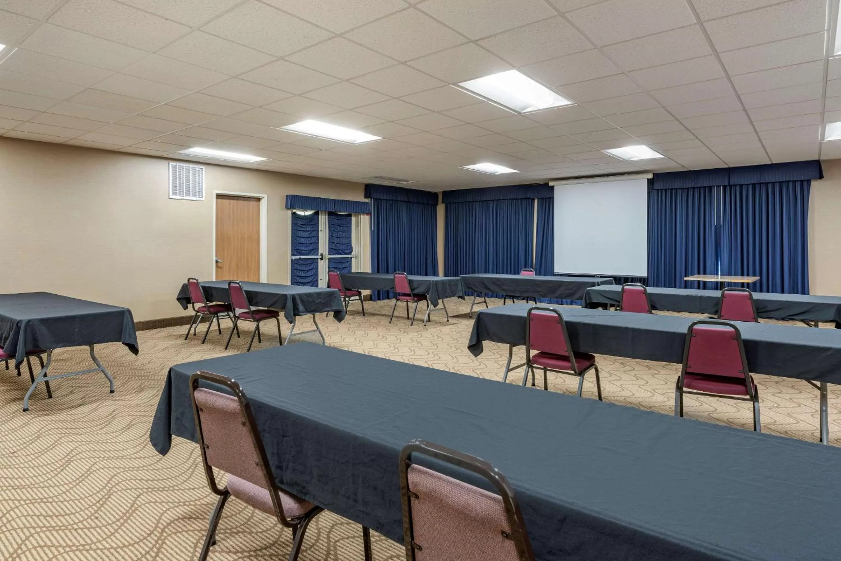 On site in Comfort Suites Salem