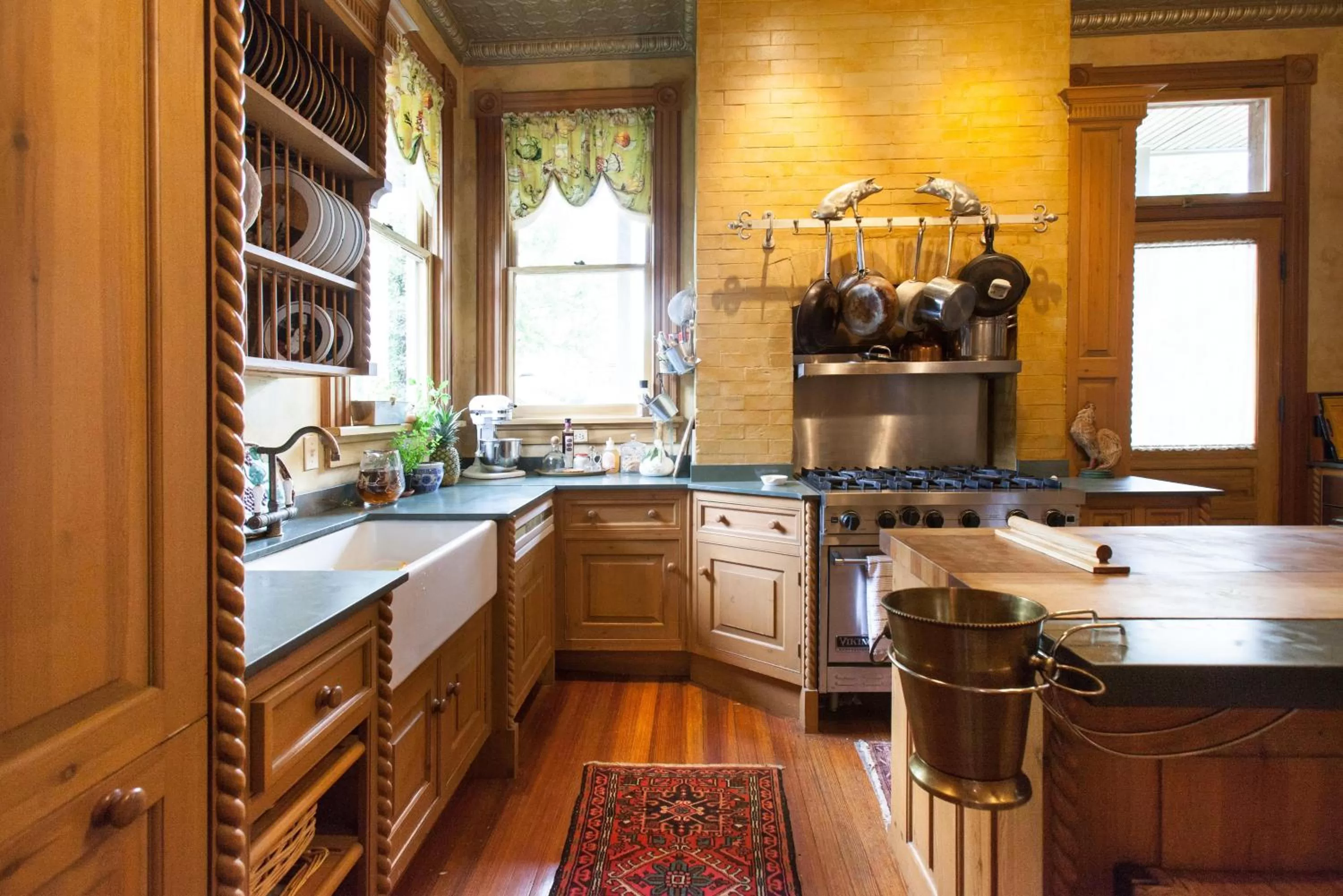 Restaurant/places to eat in 10 Clarke