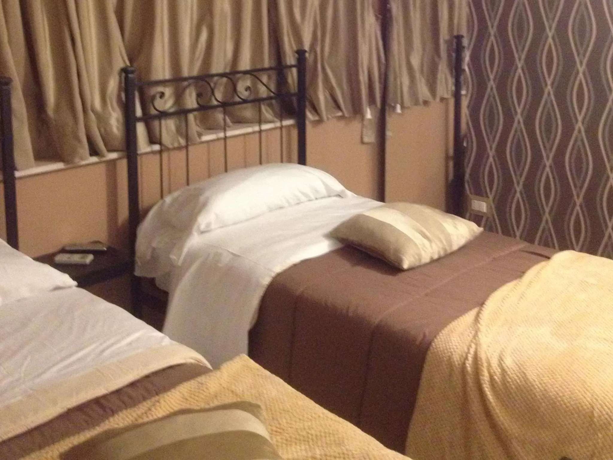 Photo of the whole room, Bed in Terrazza Partenopea