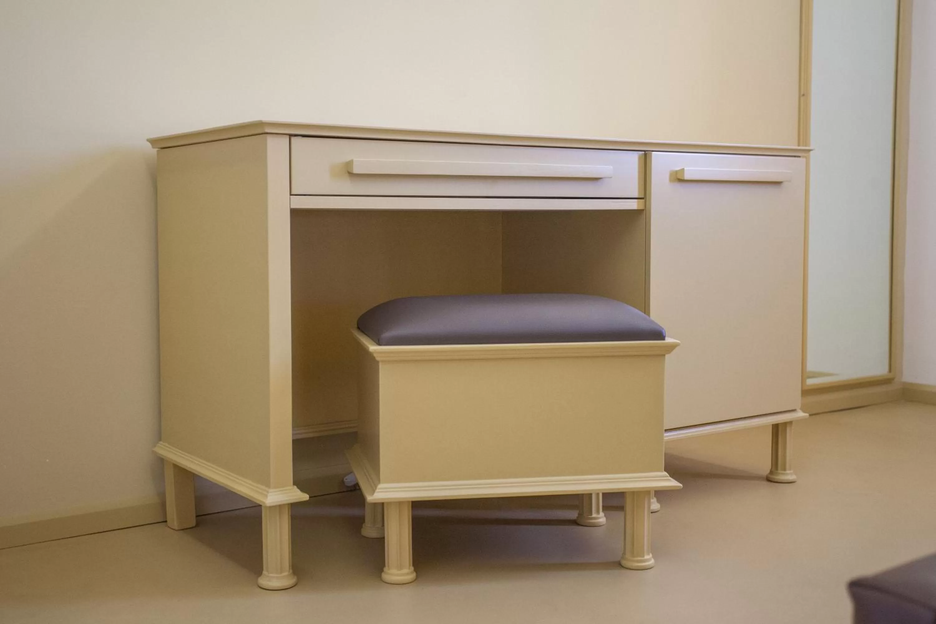 Decorative detail in Tra Le Braccia di Morfeo