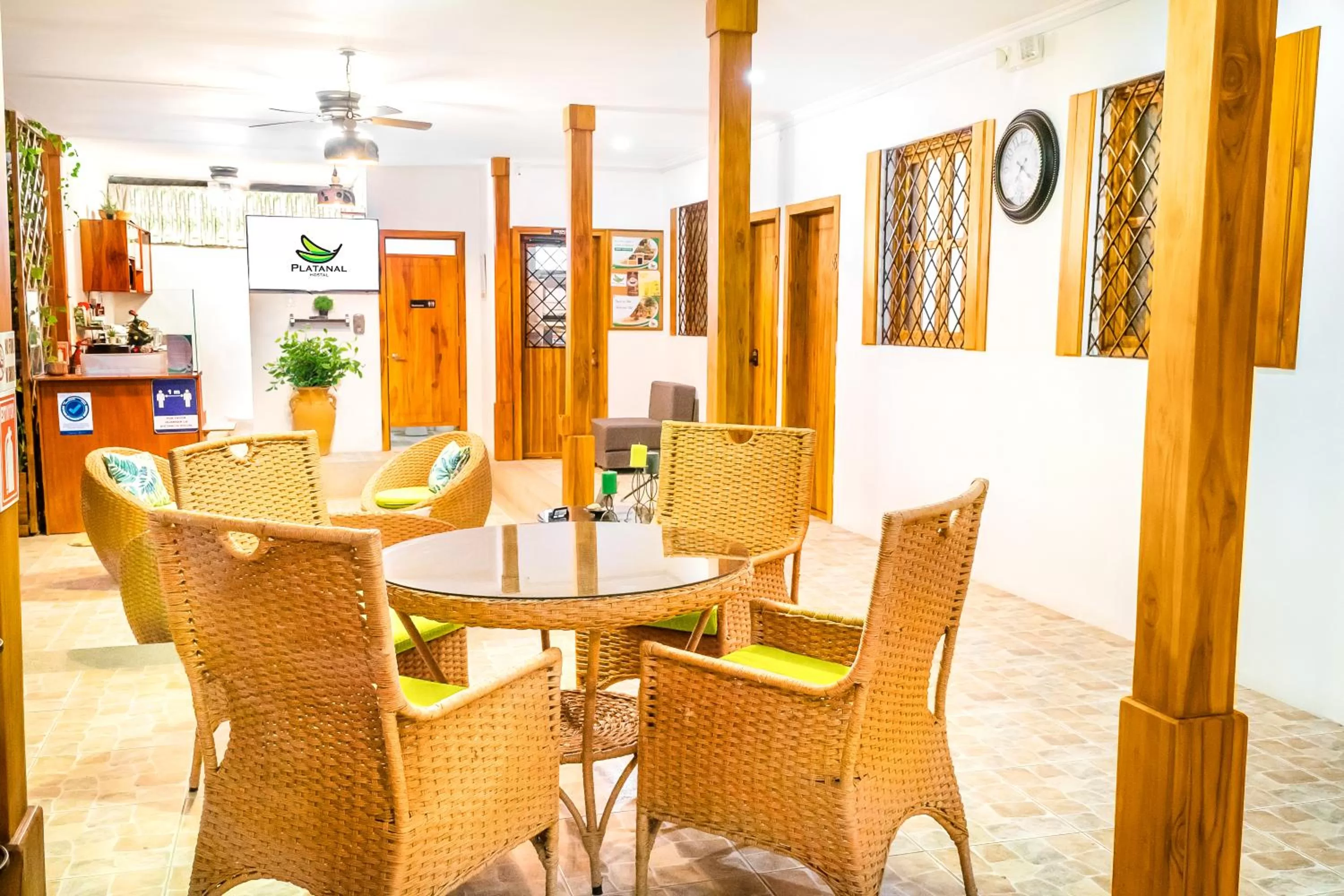 Restaurant/places to eat in Hotel Boutique Platanal