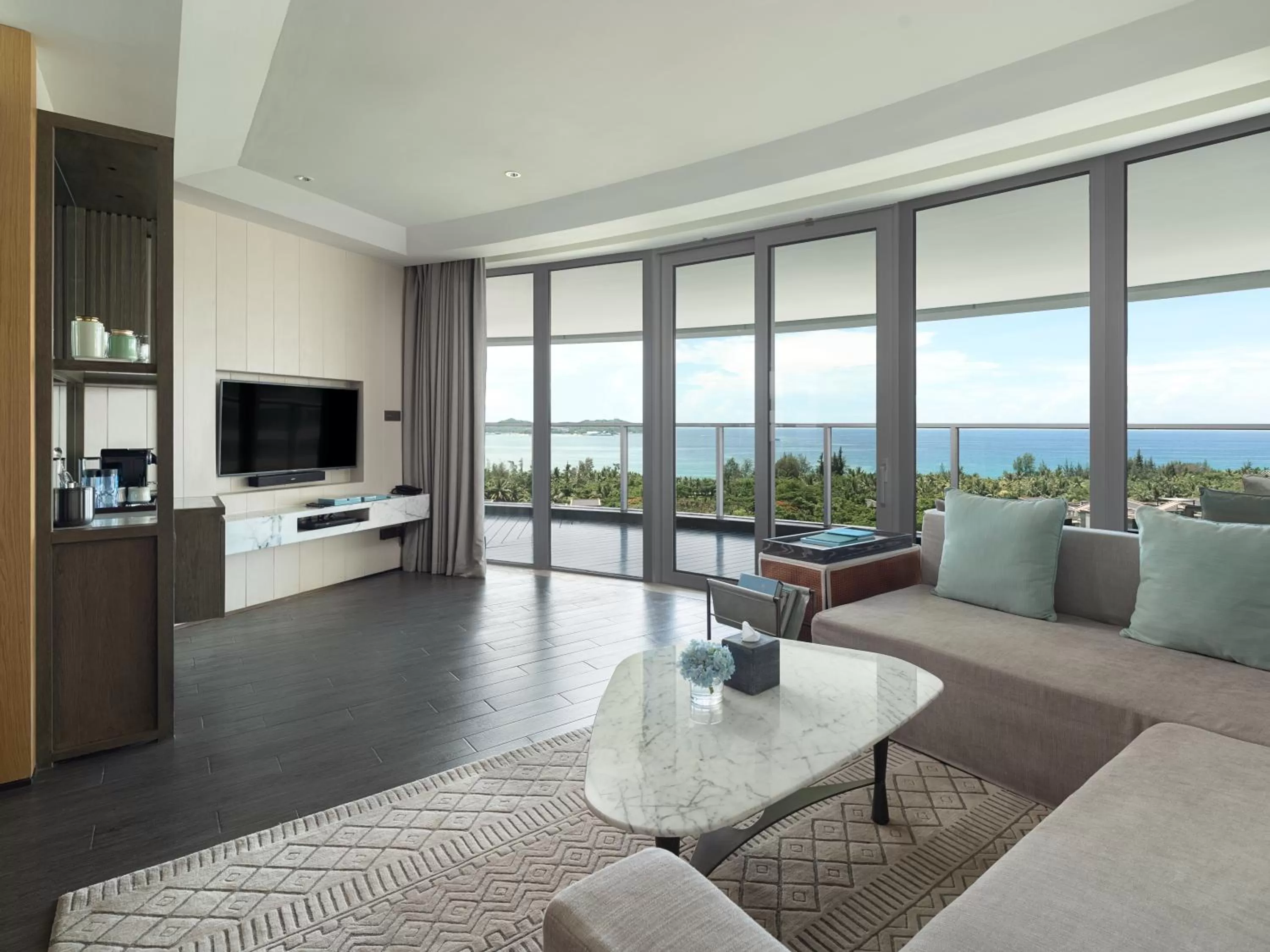 Living room in Rosewood Sanya