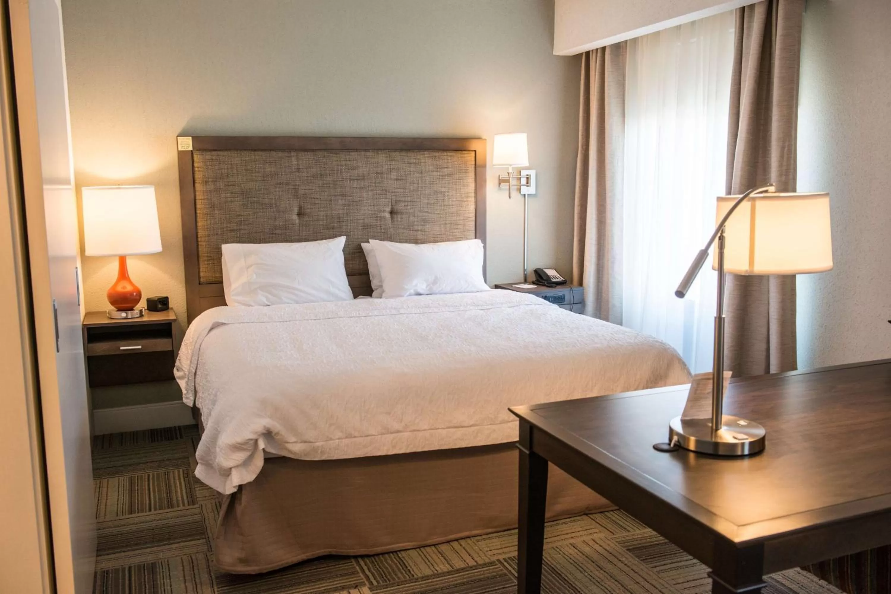 Bed in Hampton Inn Bainbridge, GA