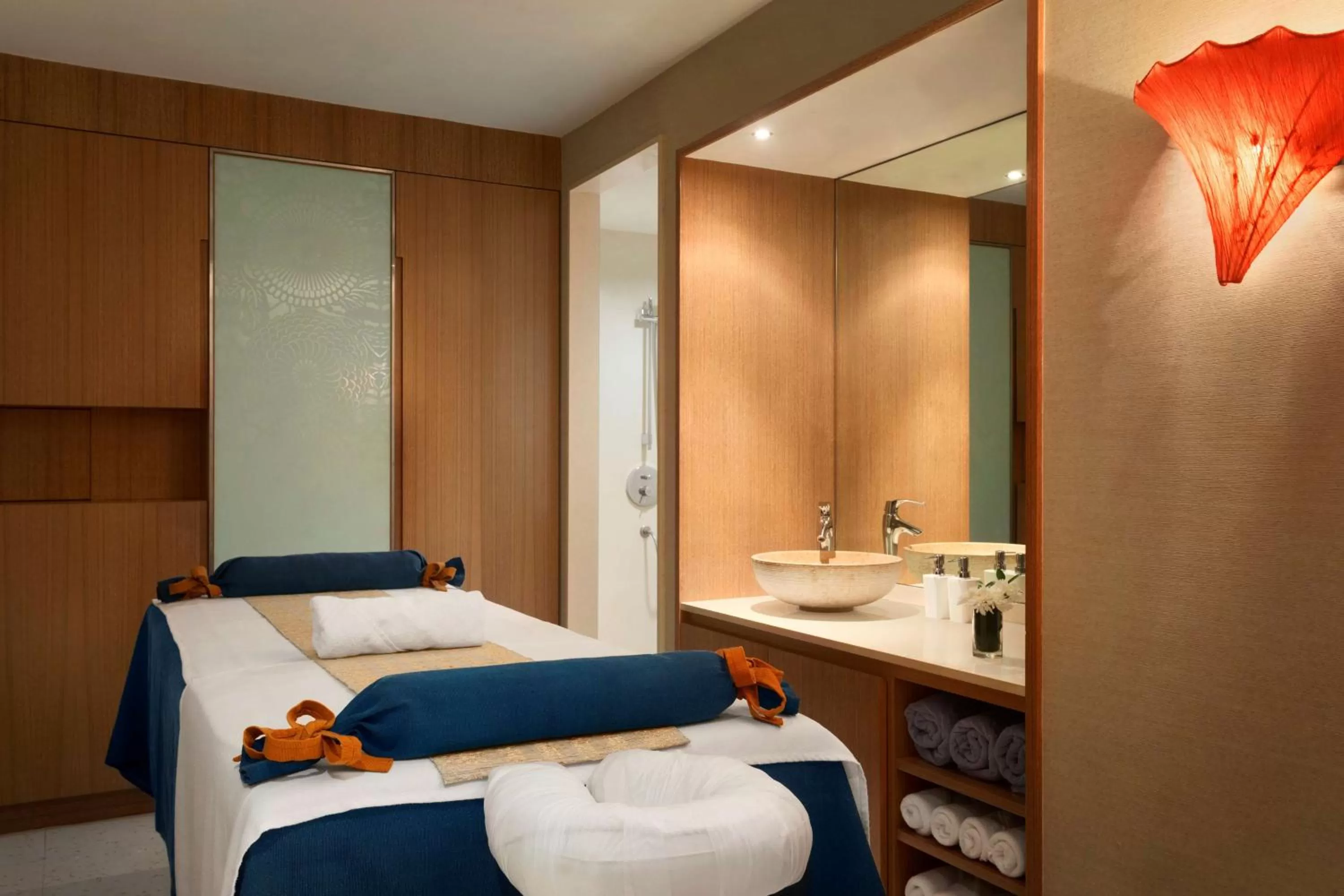 Spa and wellness centre/facilities, Bed in Jen Maldives Male by Shangri-La