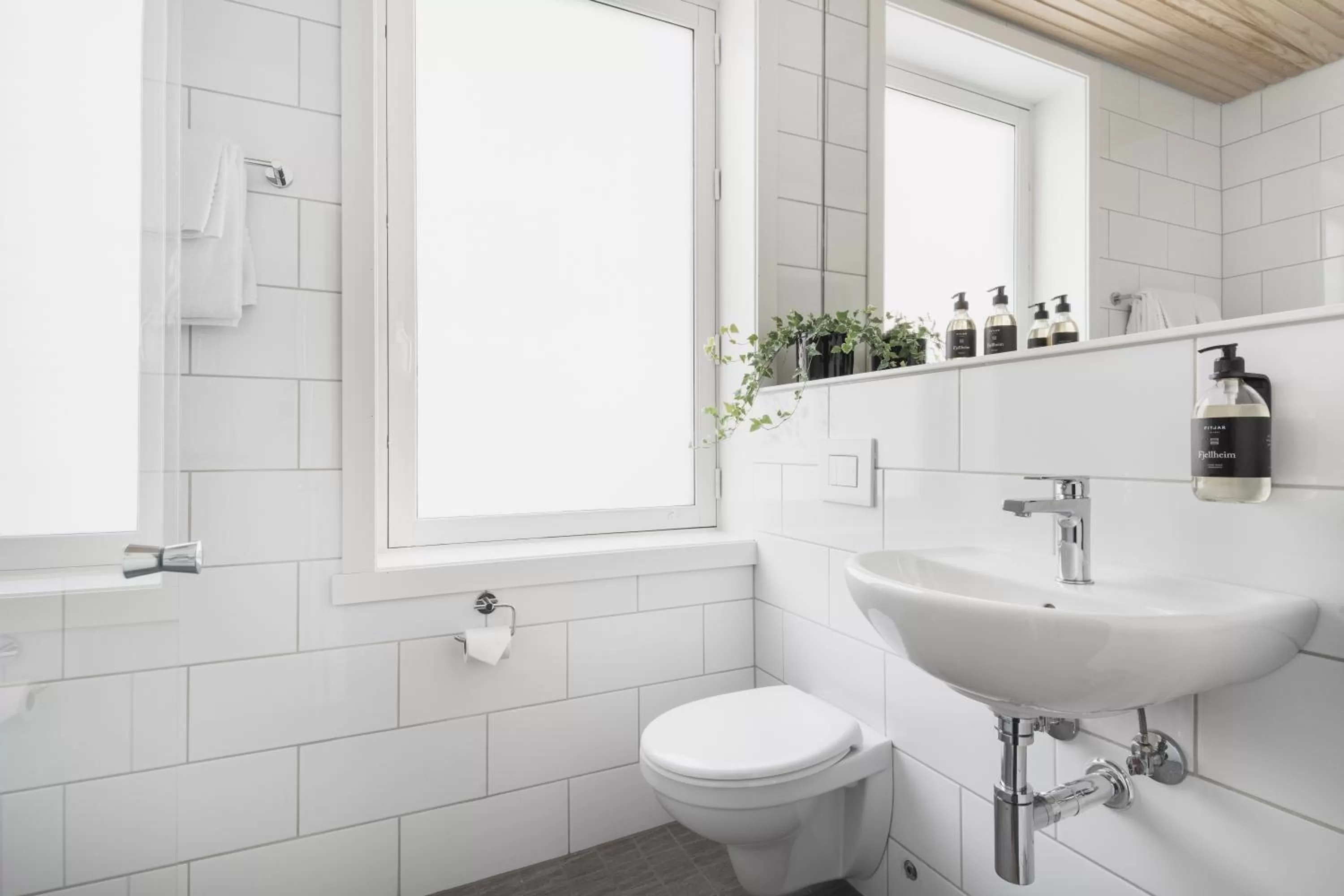 Toilet in Heimen Hotel