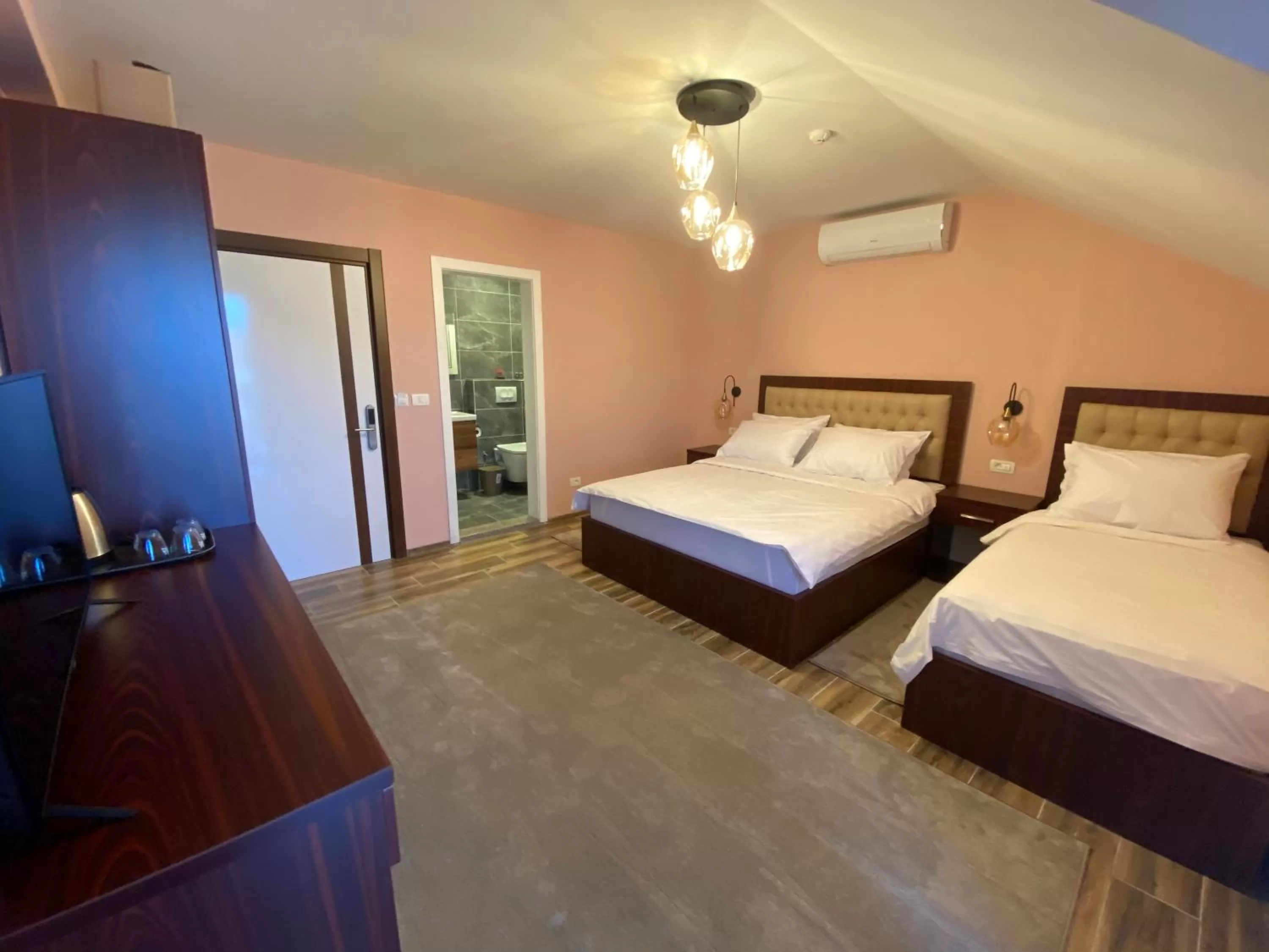 Bed in Hotel Kolonja's