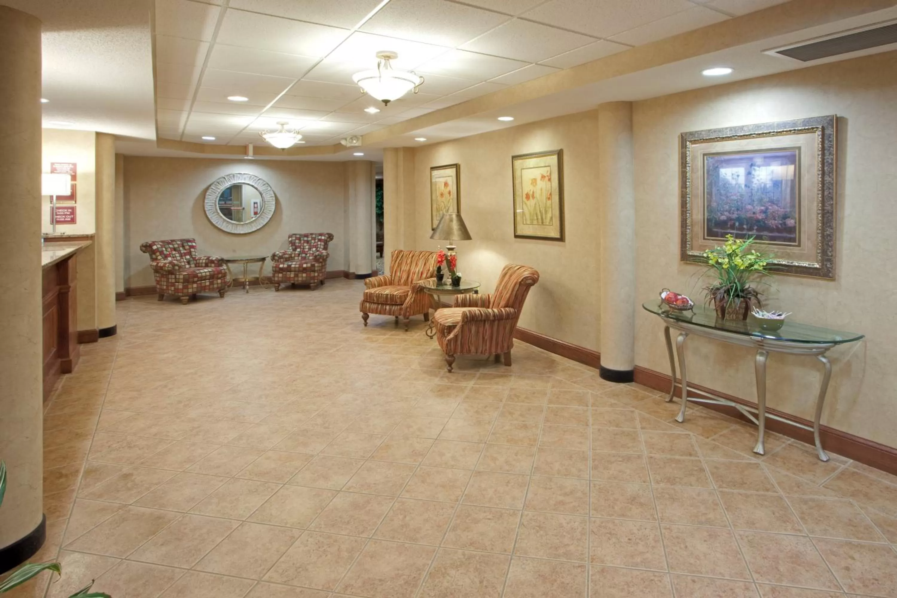 Lobby or reception in Holiday Inn Express Hanover by IHG