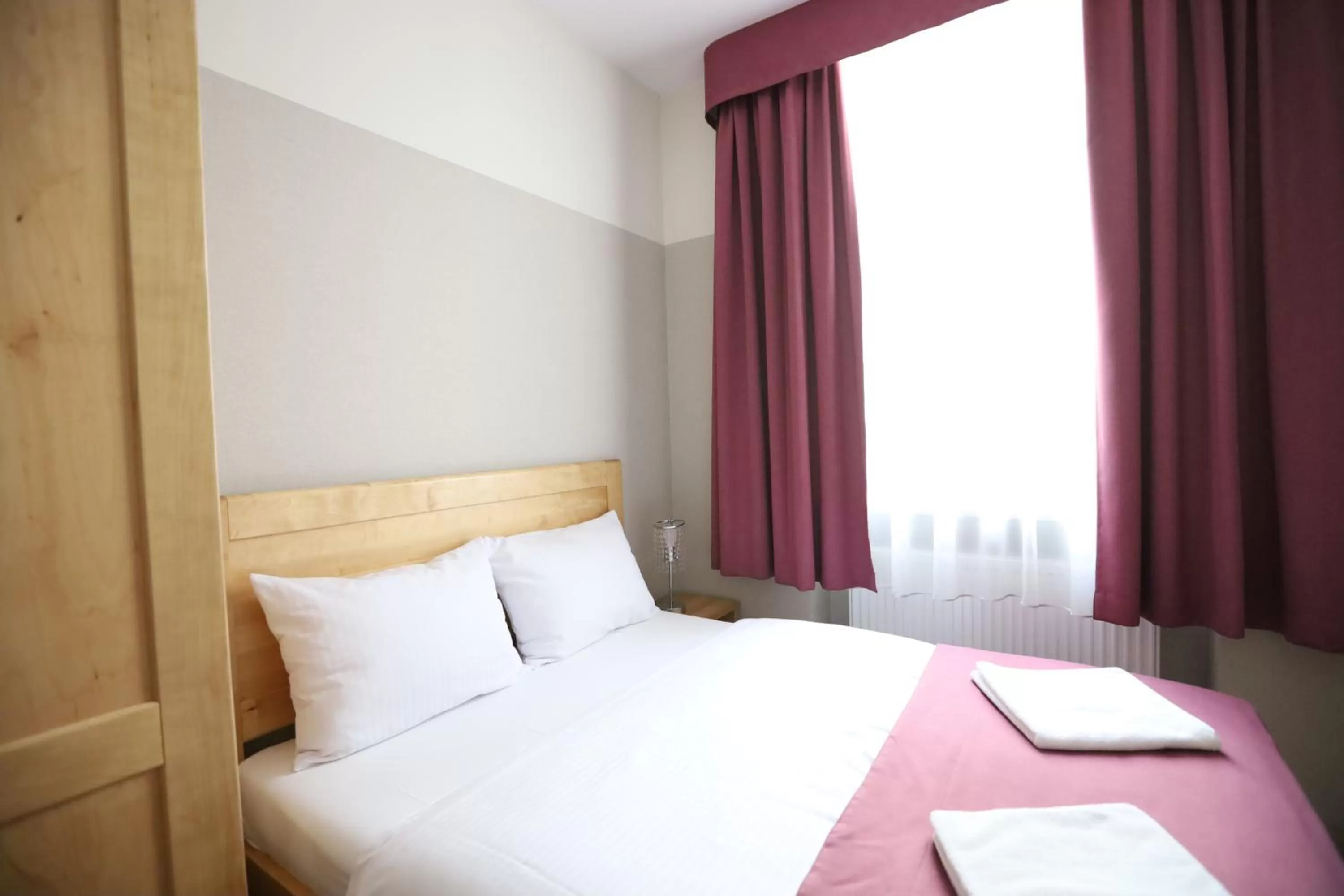 Bed in DReAM Garden Palace