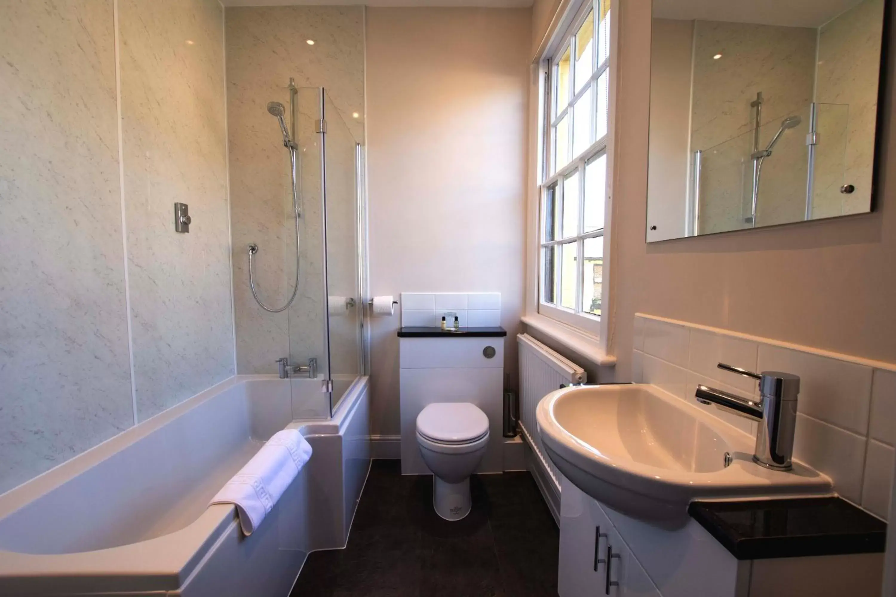 Single Room in The Crown Inn Hotel Single Room in The Crown Inn Hotel