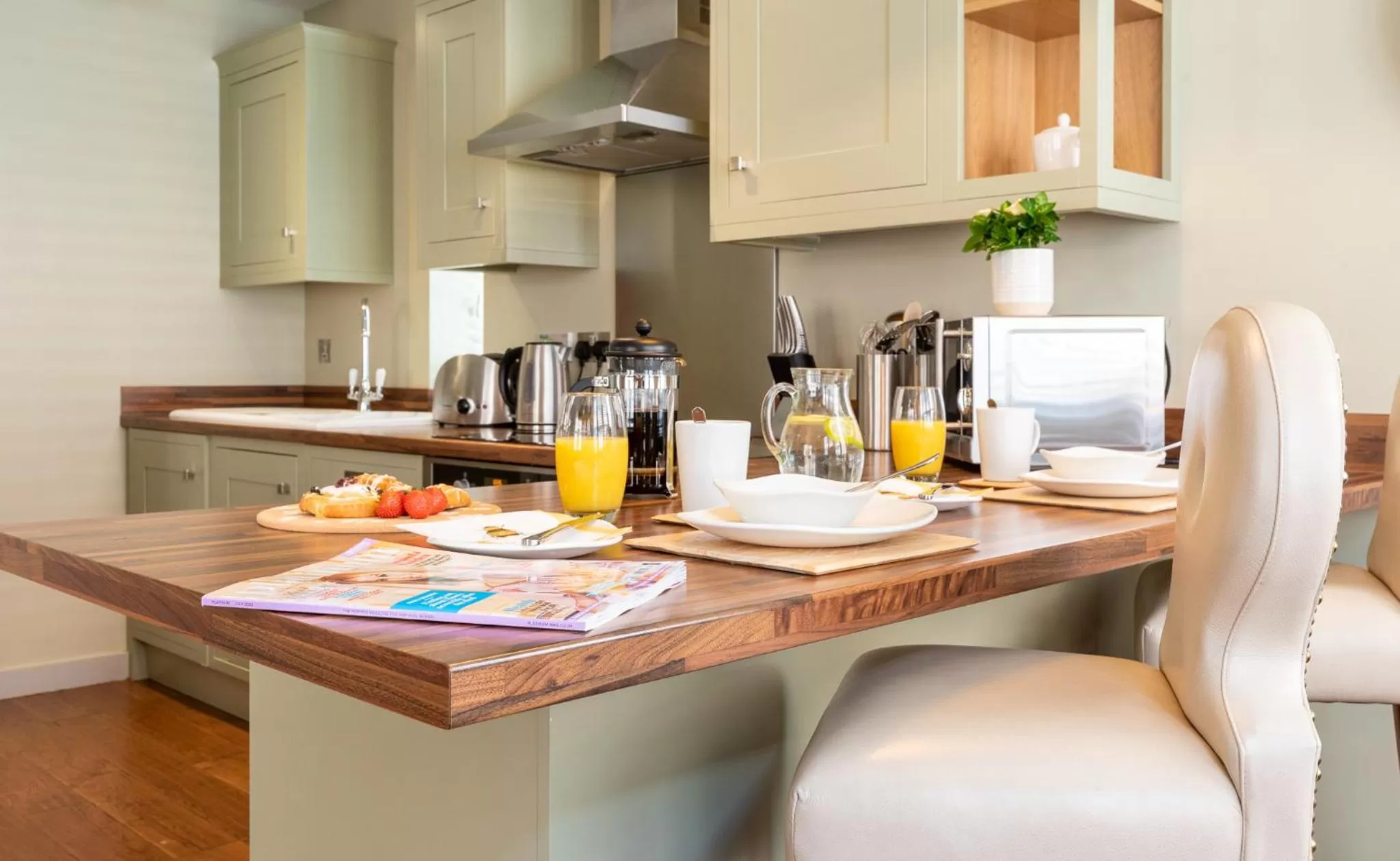 Coffee/tea facilities in The Lawrance Luxury Aparthotel - York