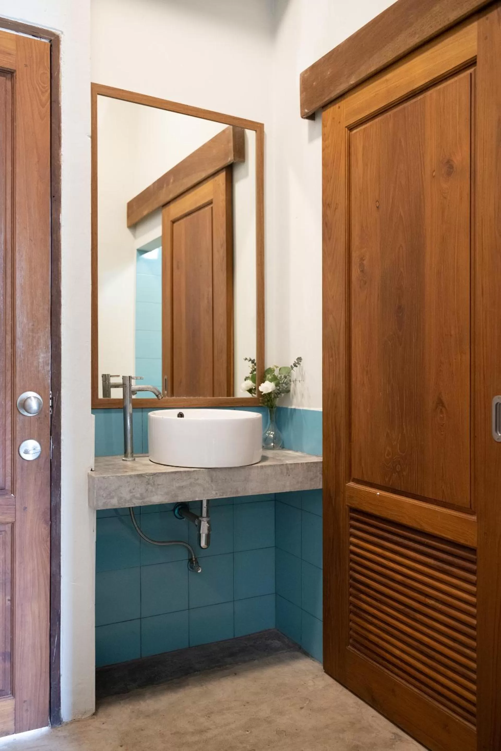 Bathroom in The Stage-Koh Chang