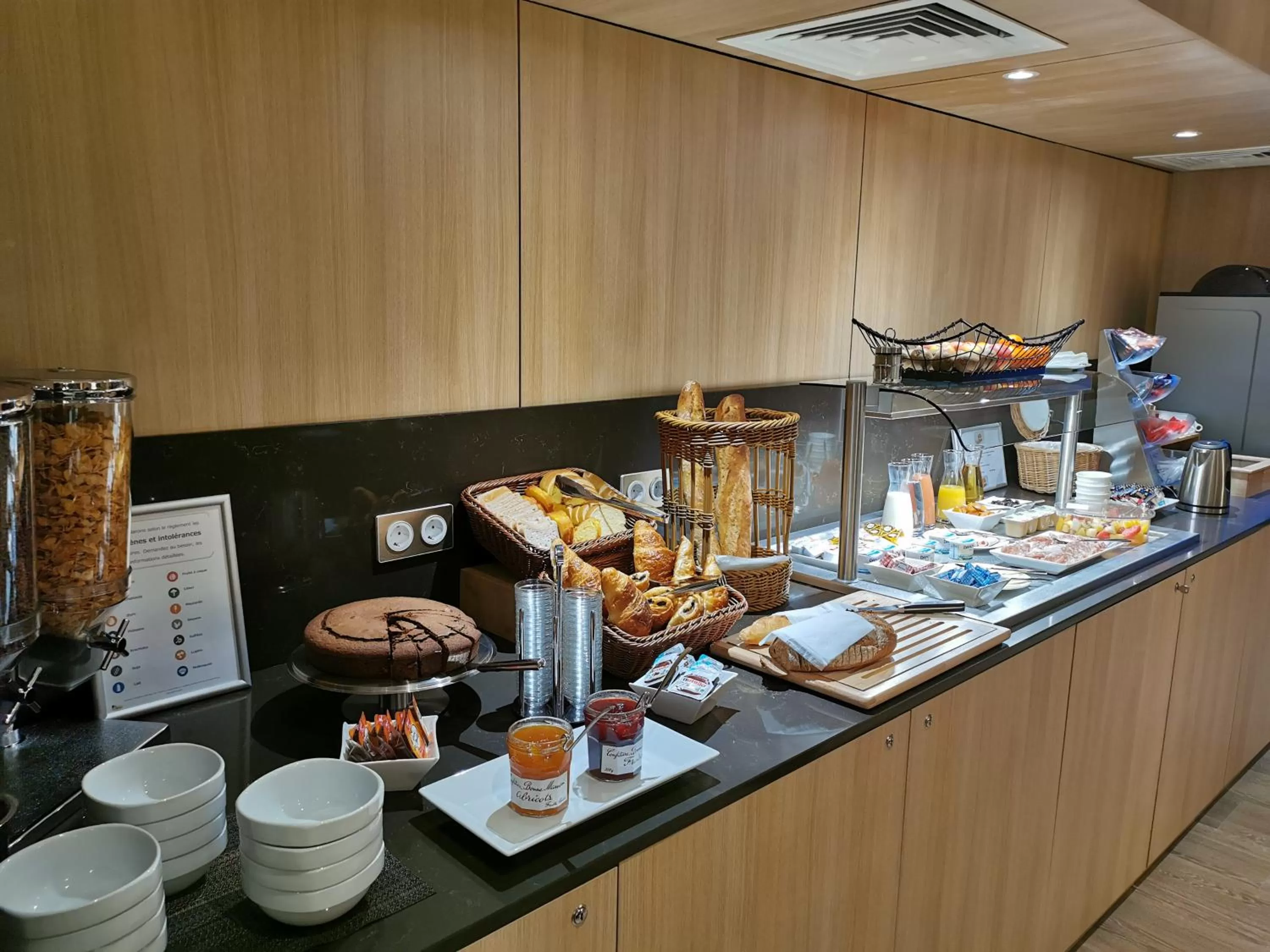 Food and drinks in Residhome Luxembourg Esch-Belval