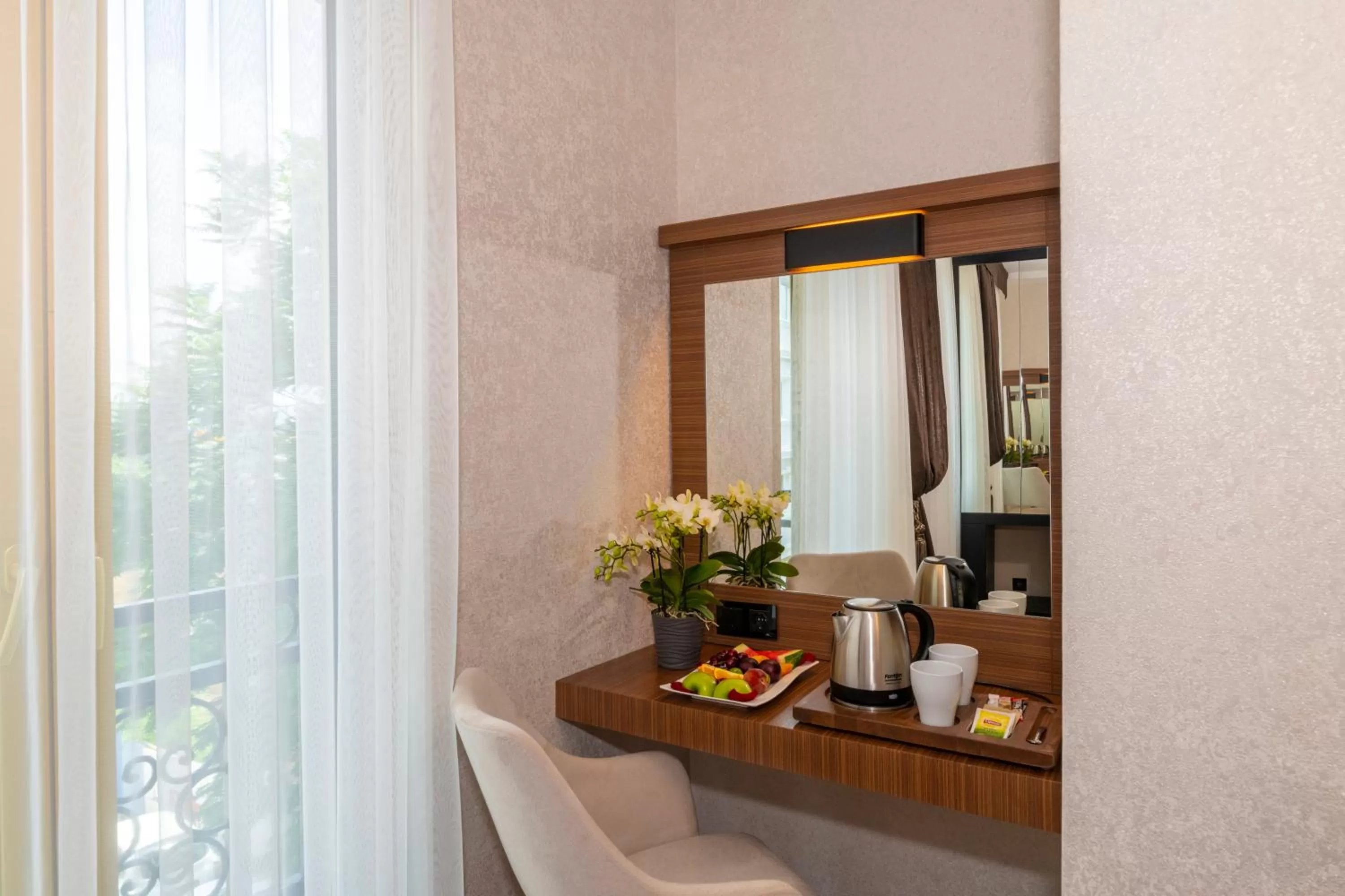 Coffee/tea facilities in Eastanbul Suites