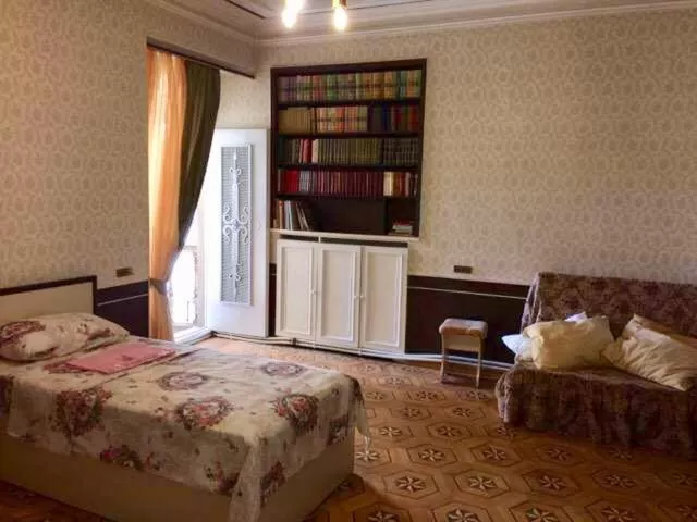 Bed in Royal Boutique Hotel on Kievyan