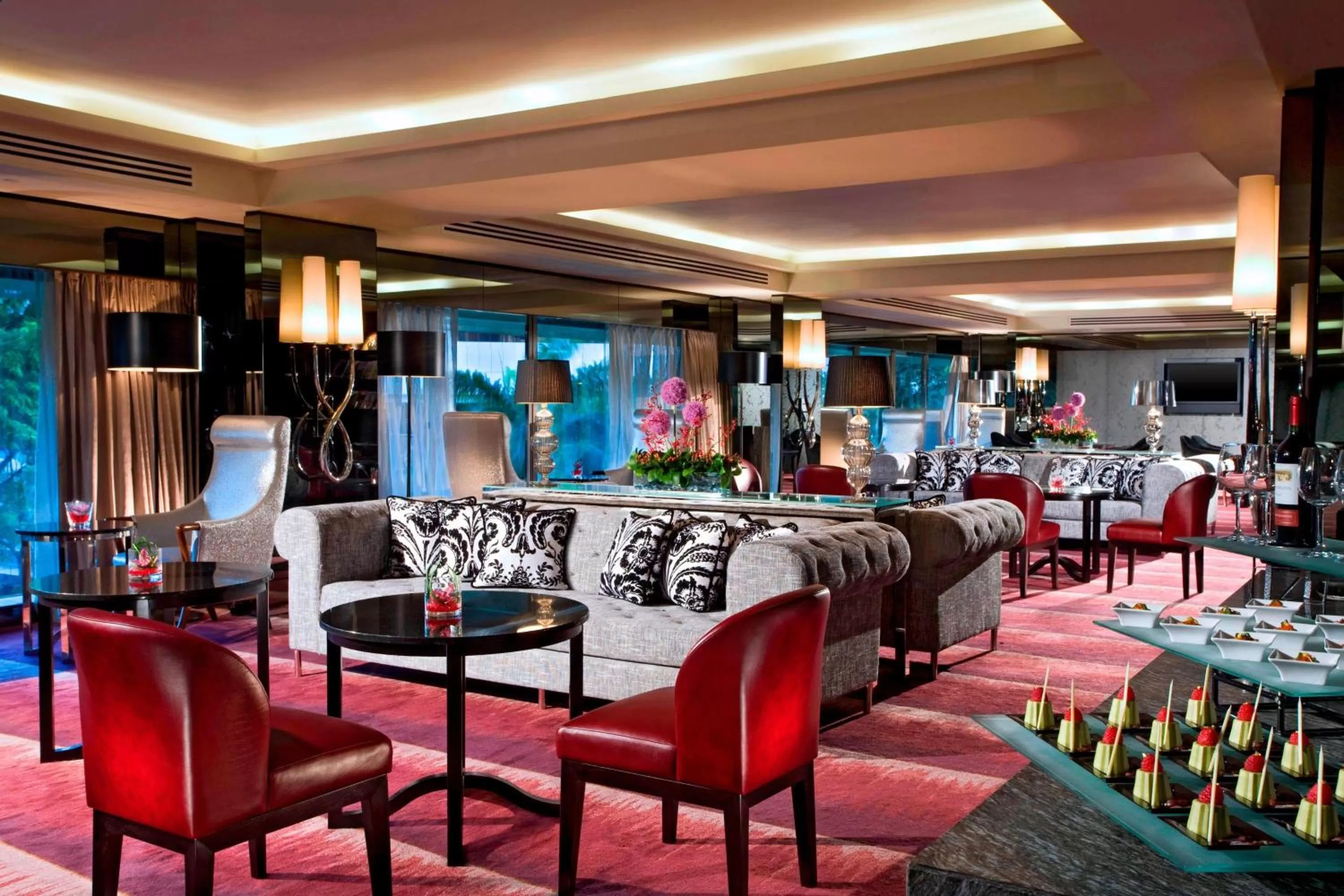 Lounge or bar in Sheraton Towers Singapore Hotel