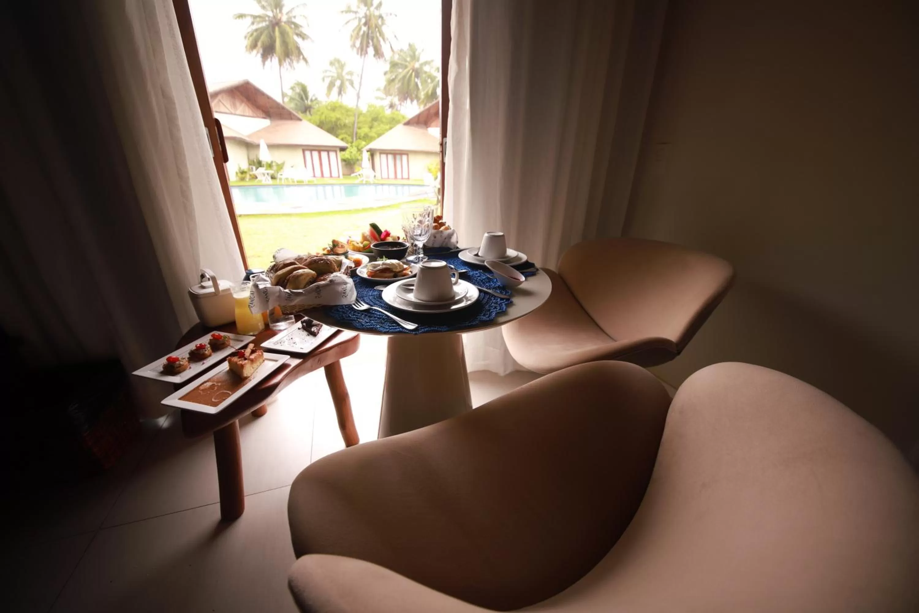 Breakfast, Dining Area in Pousada Rangai